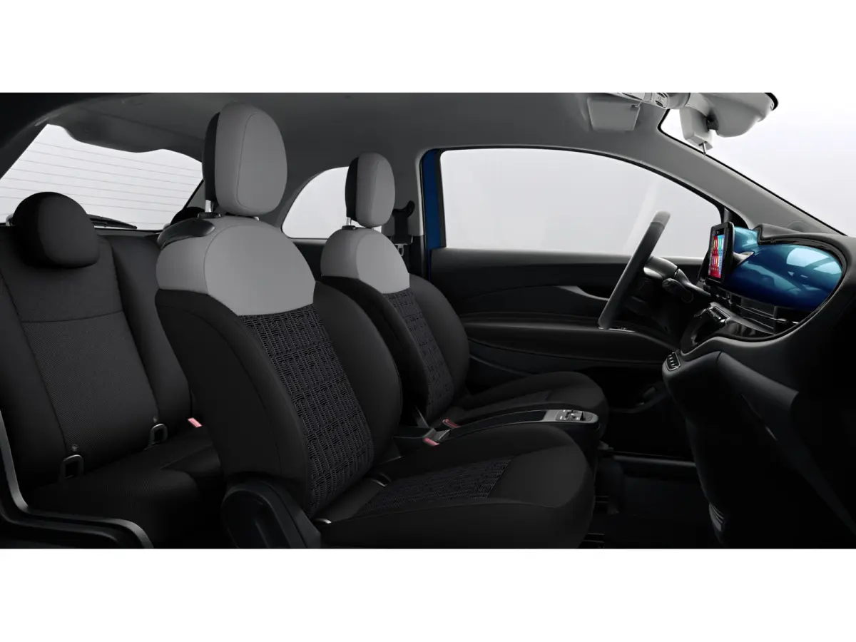 ICON | 10,25" touchscreen radio met Bluetooth, DAB & USB | Automatische airconditioning | Isofix bevestigingspunten op de achterstoelen