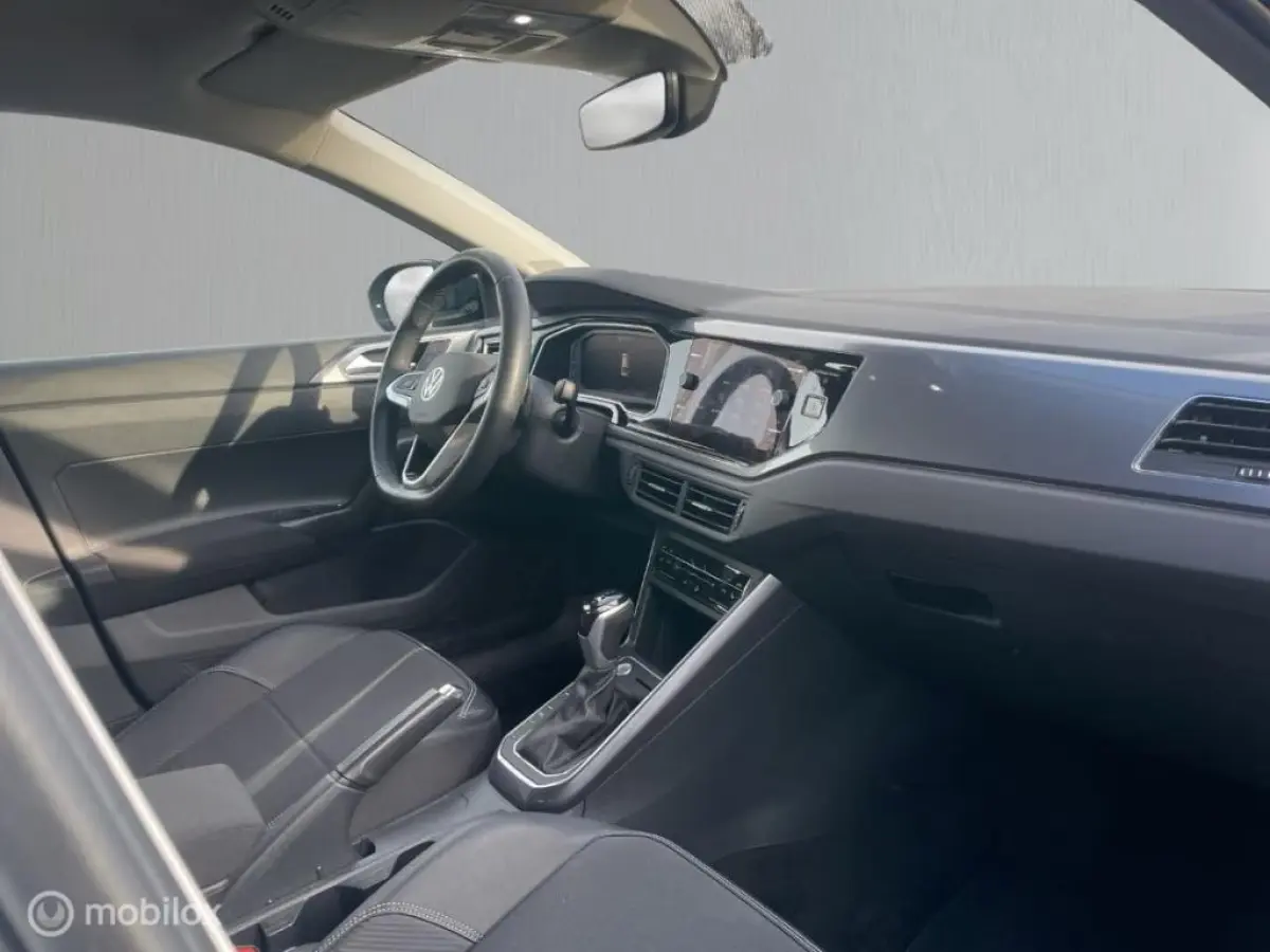 1.0 TSI Style I LED I 18 Inch I ACC I Navigatie I