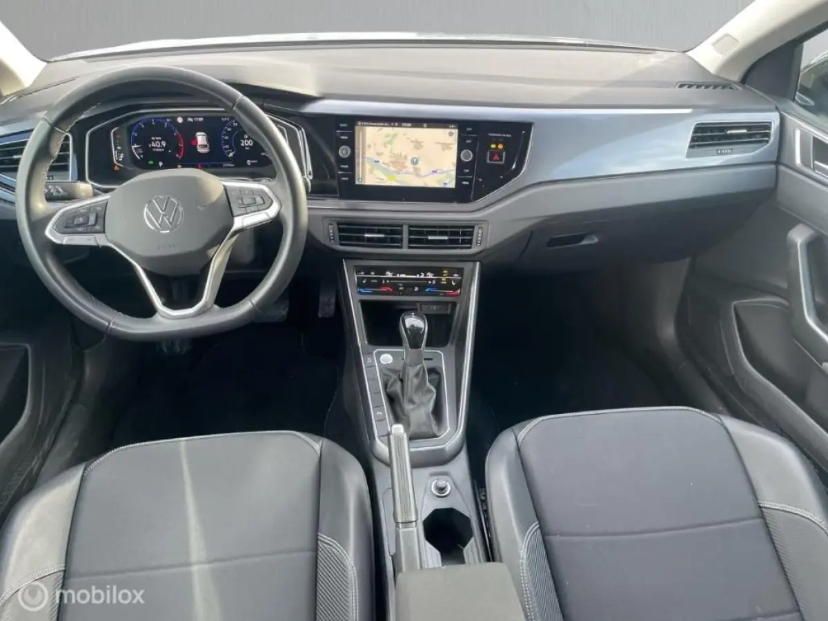 1.0 TSI Style I LED I 18 Inch I ACC I Navigatie I