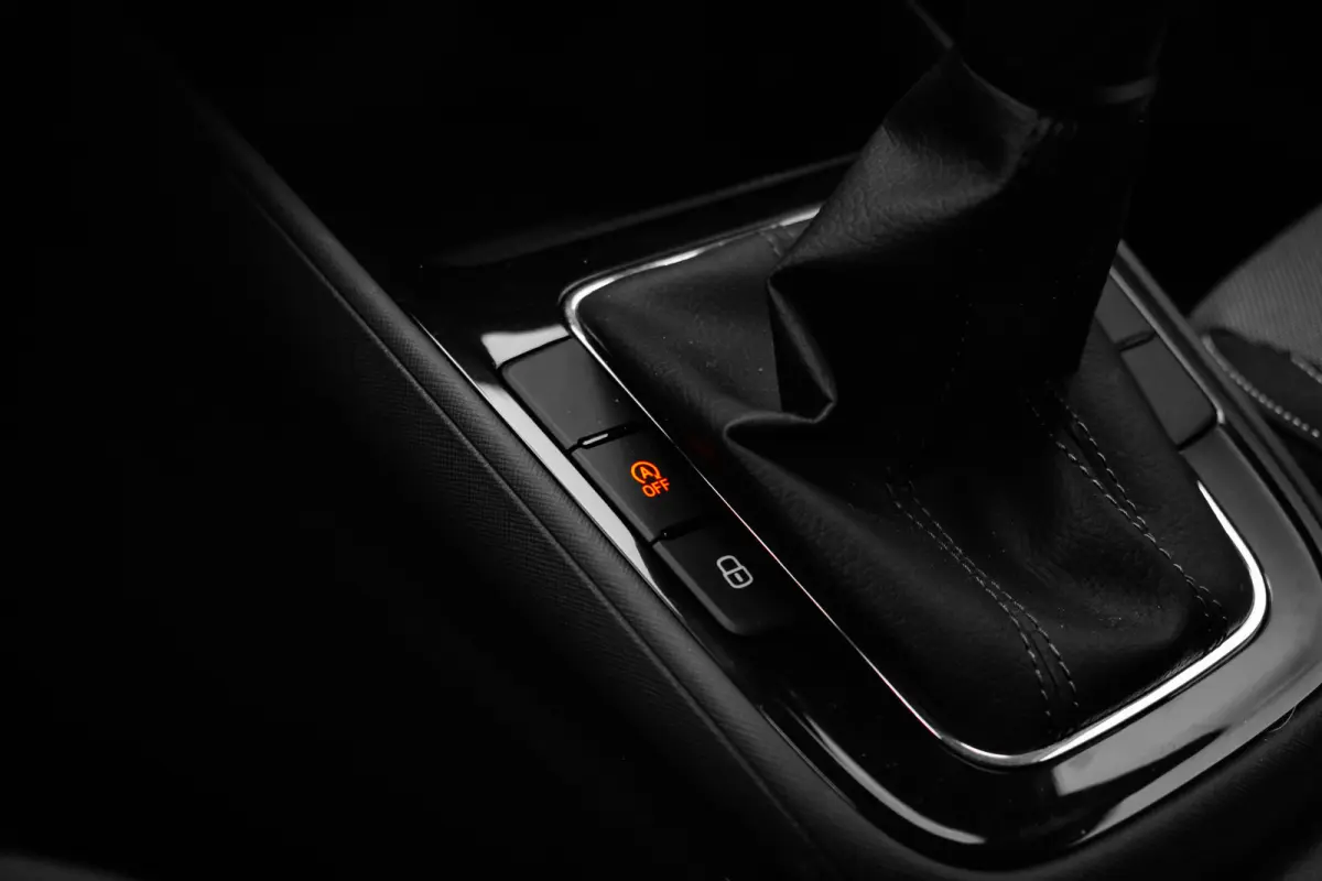 Selection | Airconditioning | Cruise control met speedlimiter | Driver Activity Assistant, vermoeidheid waarschuwingssysteem