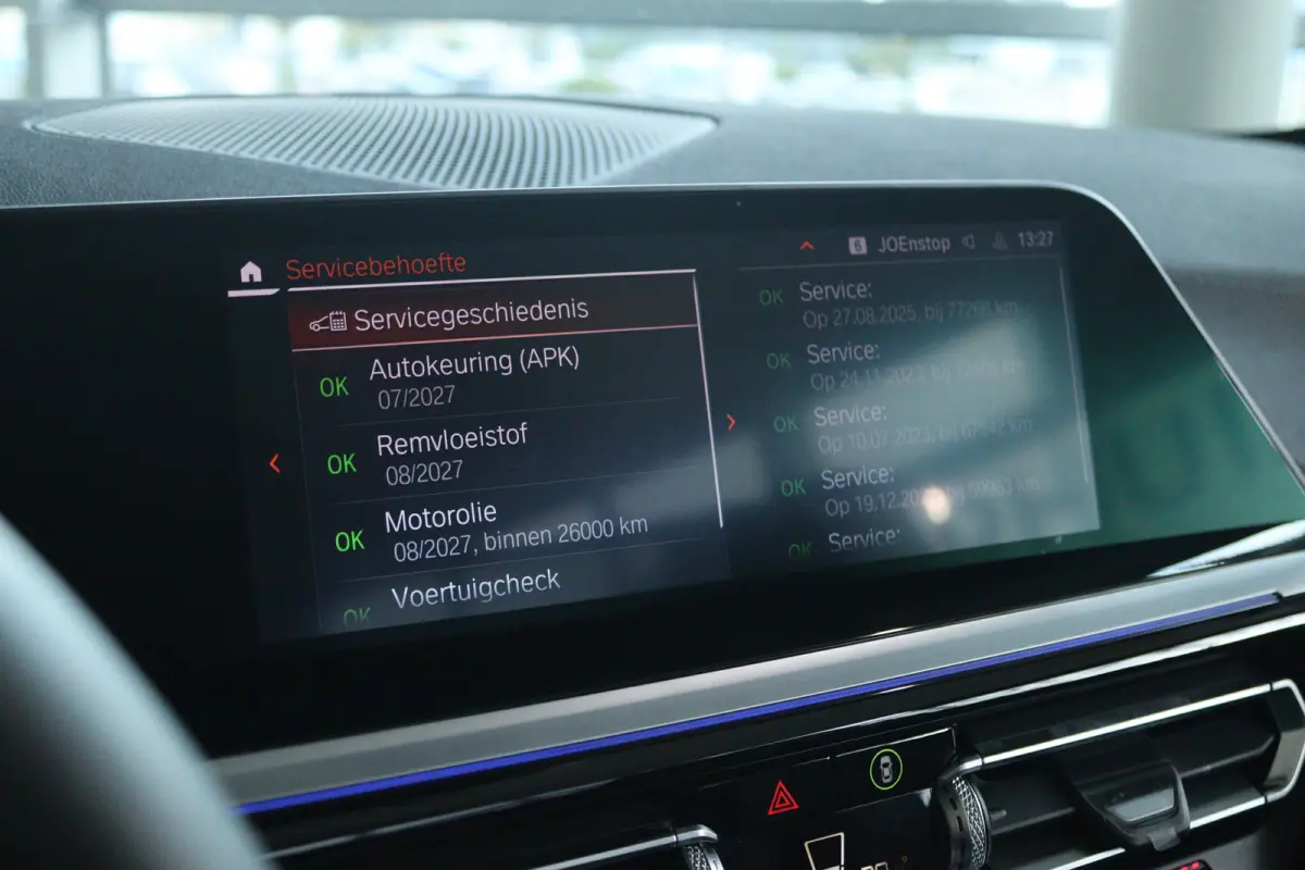 sDrive20i High Executive Sport-line | Cruise Control | Stoel+Stuurverwarming | HiFi | Carplay | Climate | LED | Sensoren | Leder | Dodehoekherkenning |