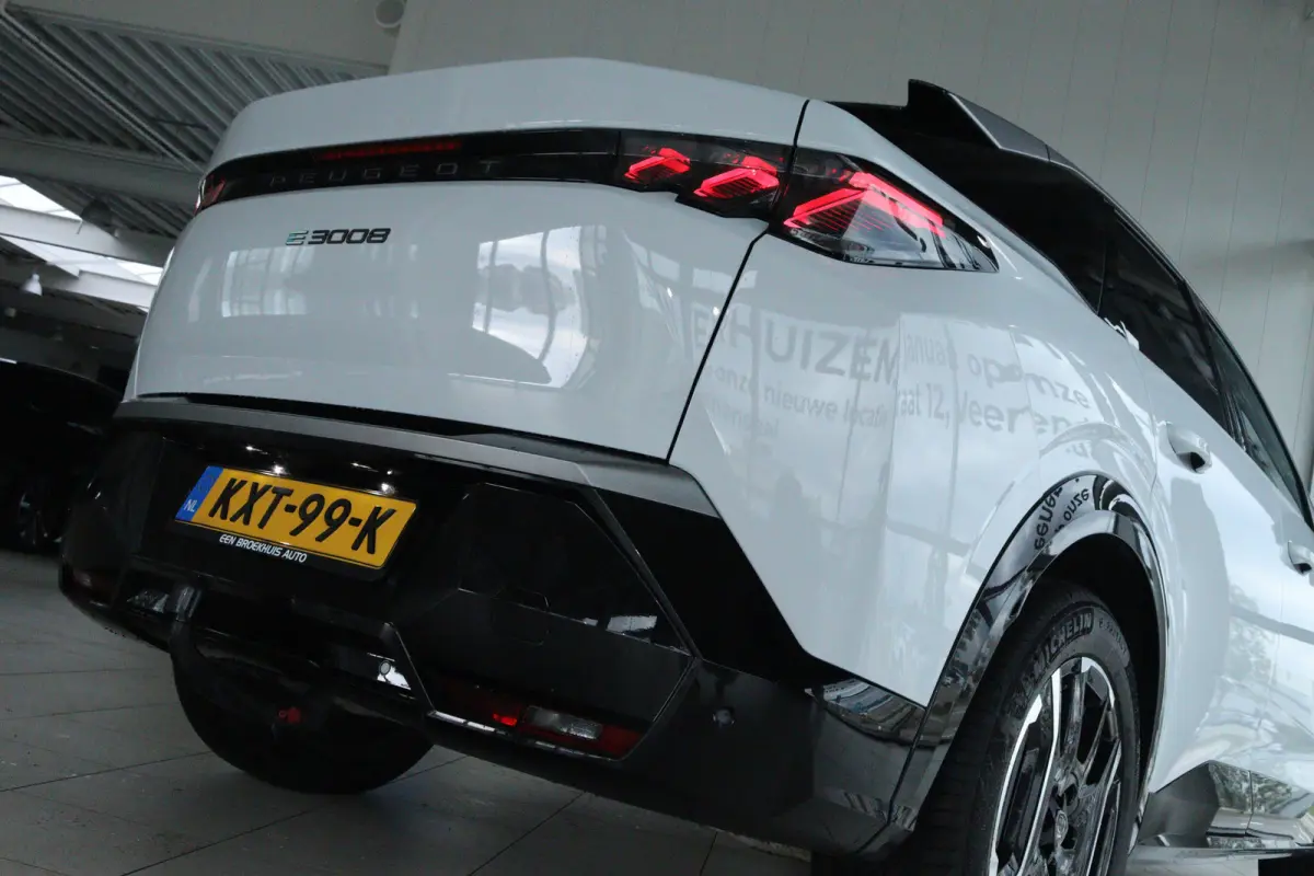 GT 73 kWh | SOH 94% | Adapt. Cruise | Stoel+Stuurverwarming | Elektr. klep | Keyless | Navi | Trekhaak | Matrix | Carplay |