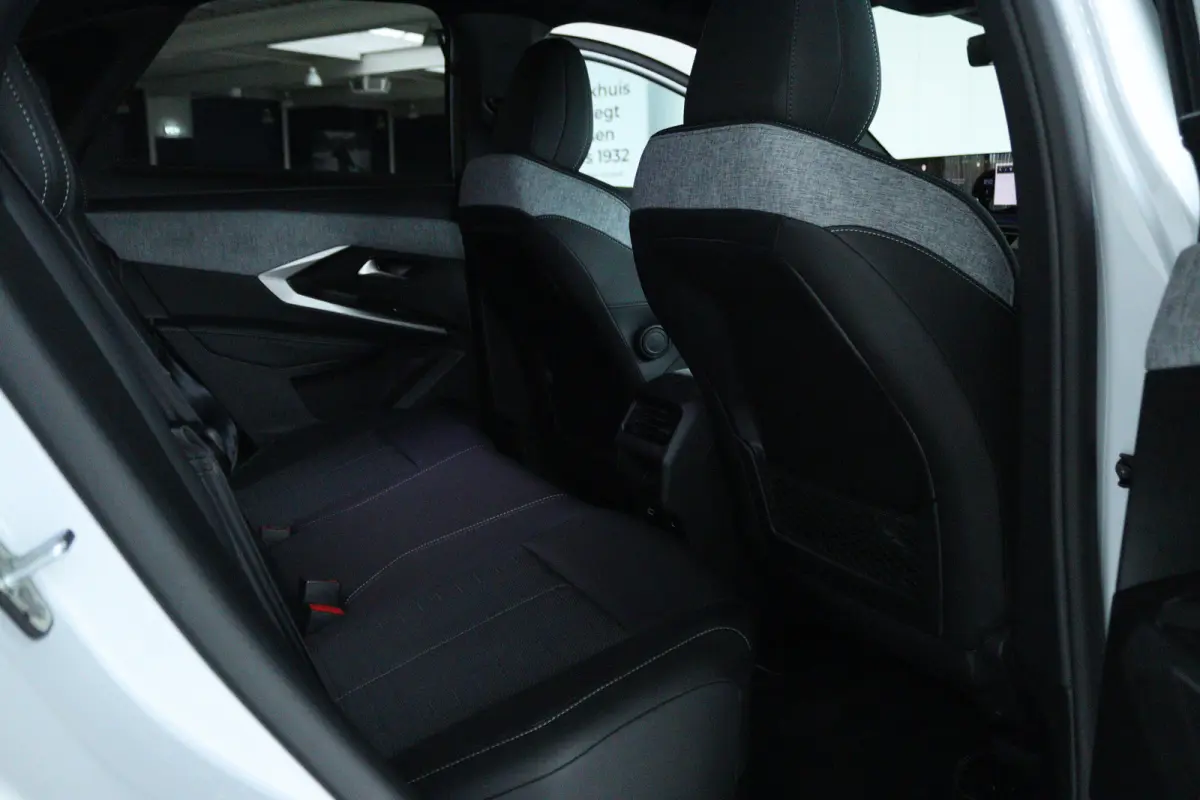 GT 73 kWh | SOH 94% | Adapt. Cruise | Stoel+Stuurverwarming | Elektr. klep | Keyless | Navi | Trekhaak | Matrix | Carplay |