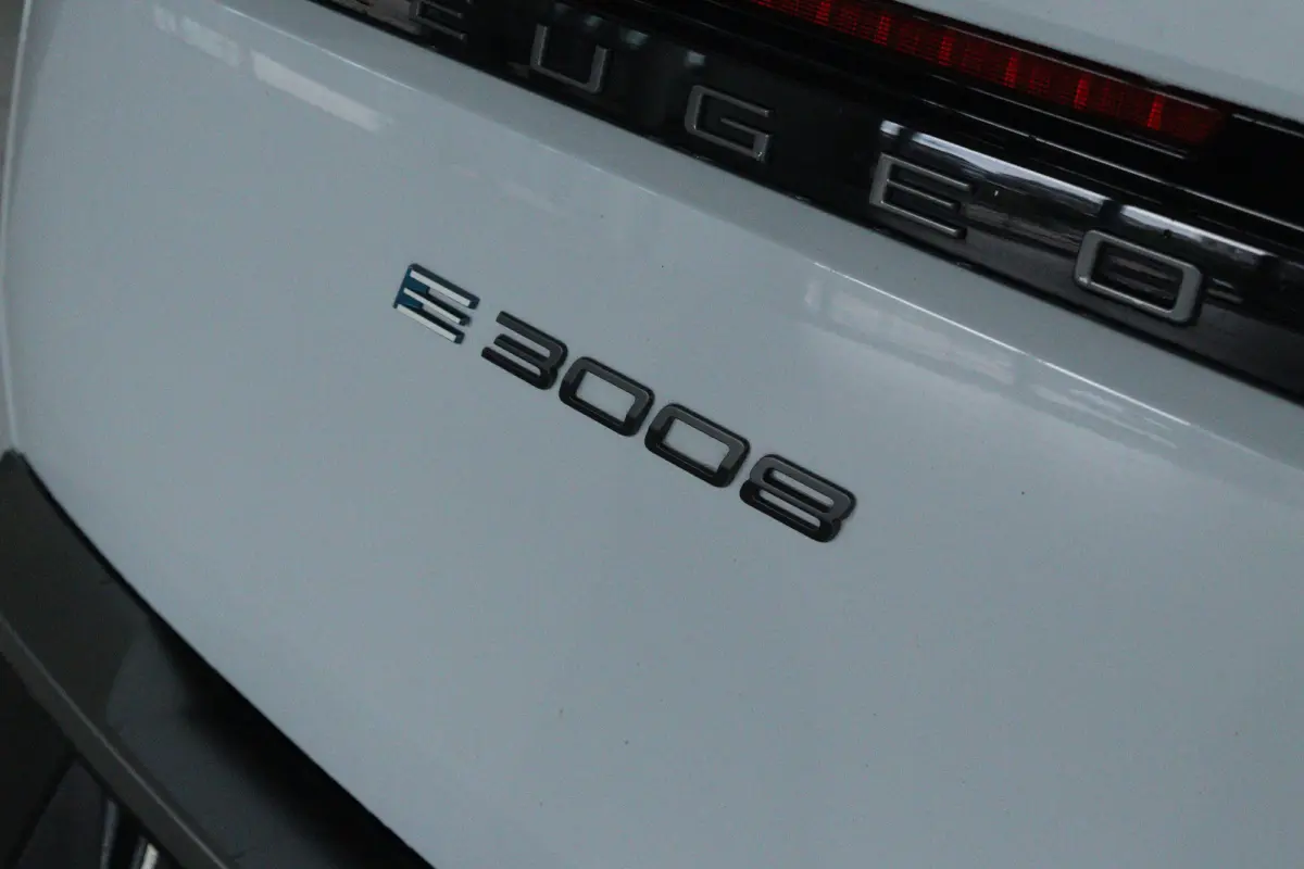 GT 73 kWh | SOH 94% | Adapt. Cruise | Stoel+Stuurverwarming | Elektr. klep | Keyless | Navi | Trekhaak | Matrix | Carplay |
