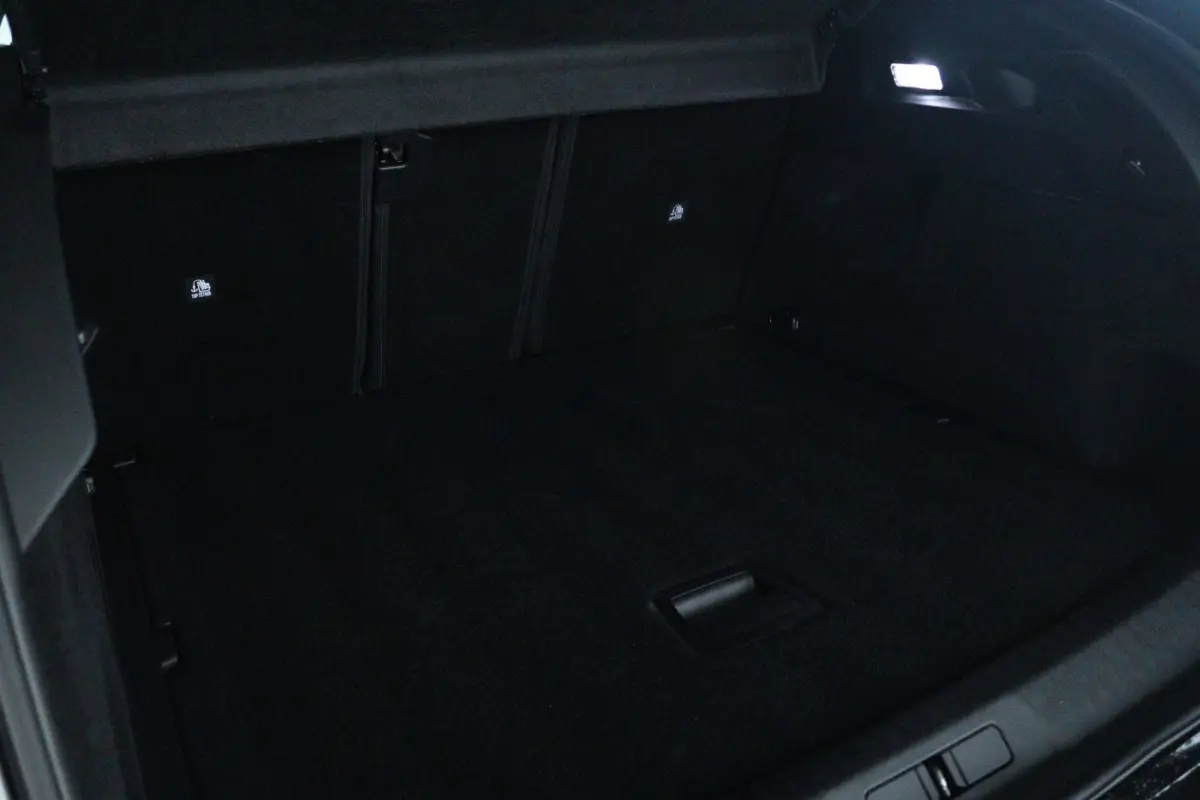 GT 73 kWh | SOH 94% | Adapt. Cruise | Stoel+Stuurverwarming | Elektr. klep | Keyless | Navi | Trekhaak | Matrix | Carplay |