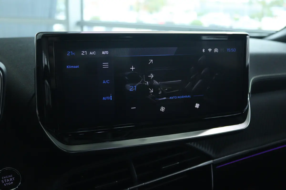 1.2 Hybrid 145 GT | Adapt. Cruise | 360 Camera | Keyless | 18 Inch | Navi | Carplay | Climate | NL-Auto | LED |
