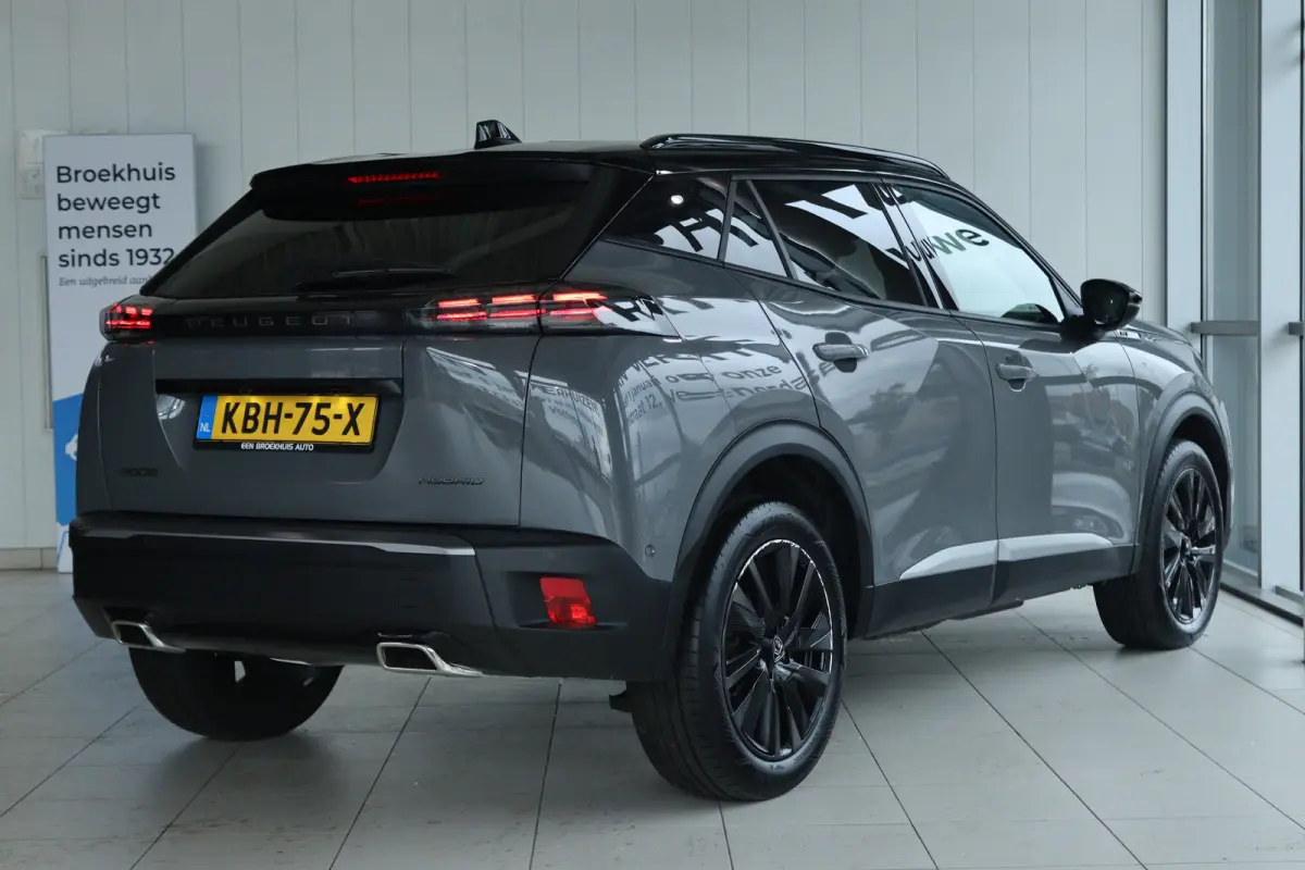1.2 Hybrid 145 GT | Adapt. Cruise | 360 Camera | Keyless | 18 Inch | Navi | Carplay | Climate | NL-Auto | LED |
