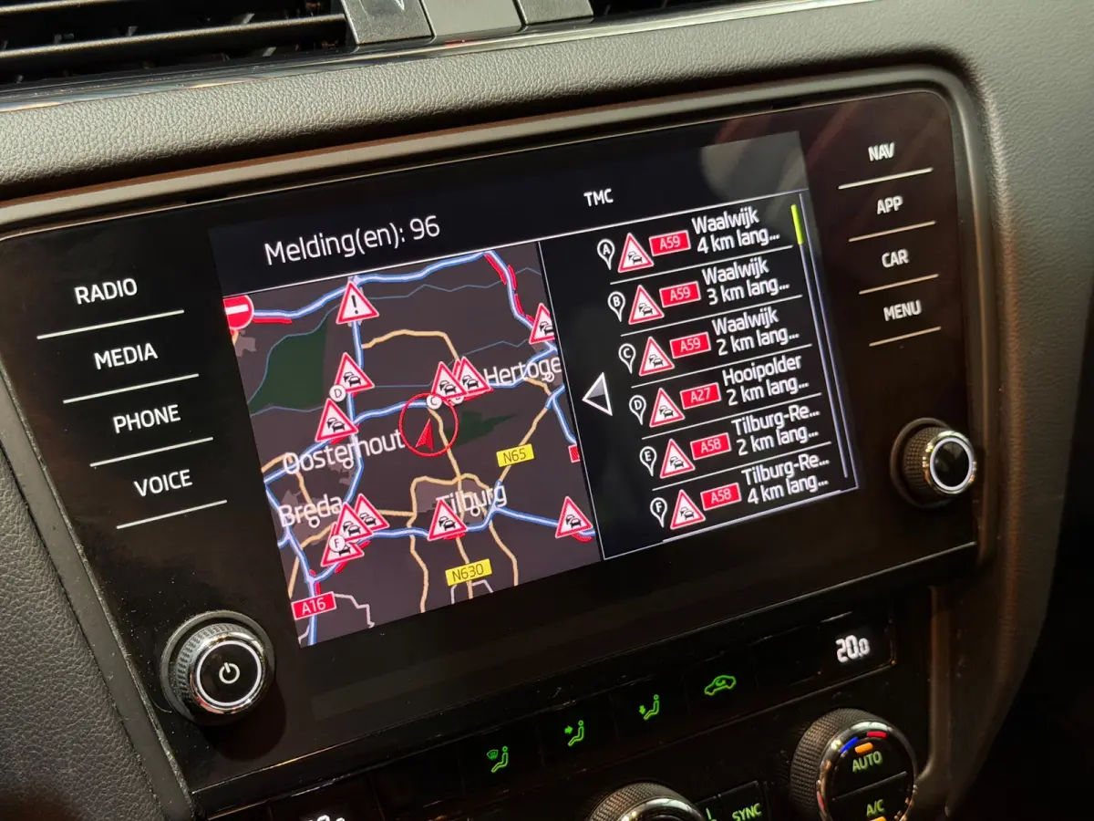 1.0 TSI Greentech Ambition Business AIRCO/NAVI/CRUISE/CARPLAY/CLIMATE/PDC/PARK-PILOT/GARANTIE