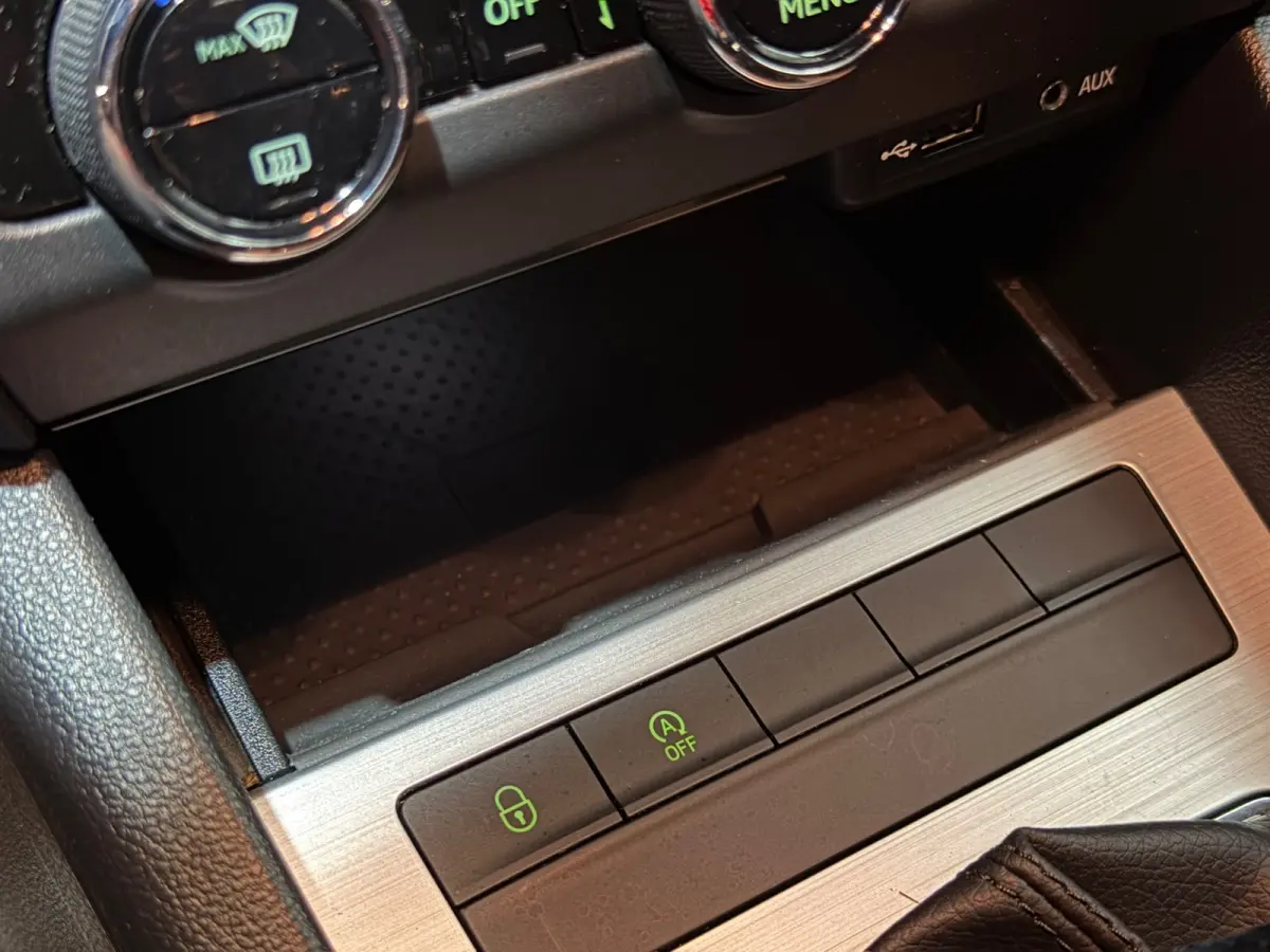1.0 TSI Greentech Ambition Business AIRCO/NAVI/CRUISE/CARPLAY/CLIMATE/PDC/PARK-PILOT/GARANTIE