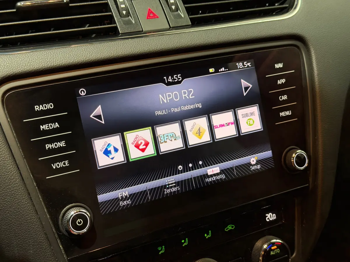 1.0 TSI Greentech Ambition Business AIRCO/NAVI/CRUISE/CARPLAY/CLIMATE/PDC/PARK-PILOT/GARANTIE