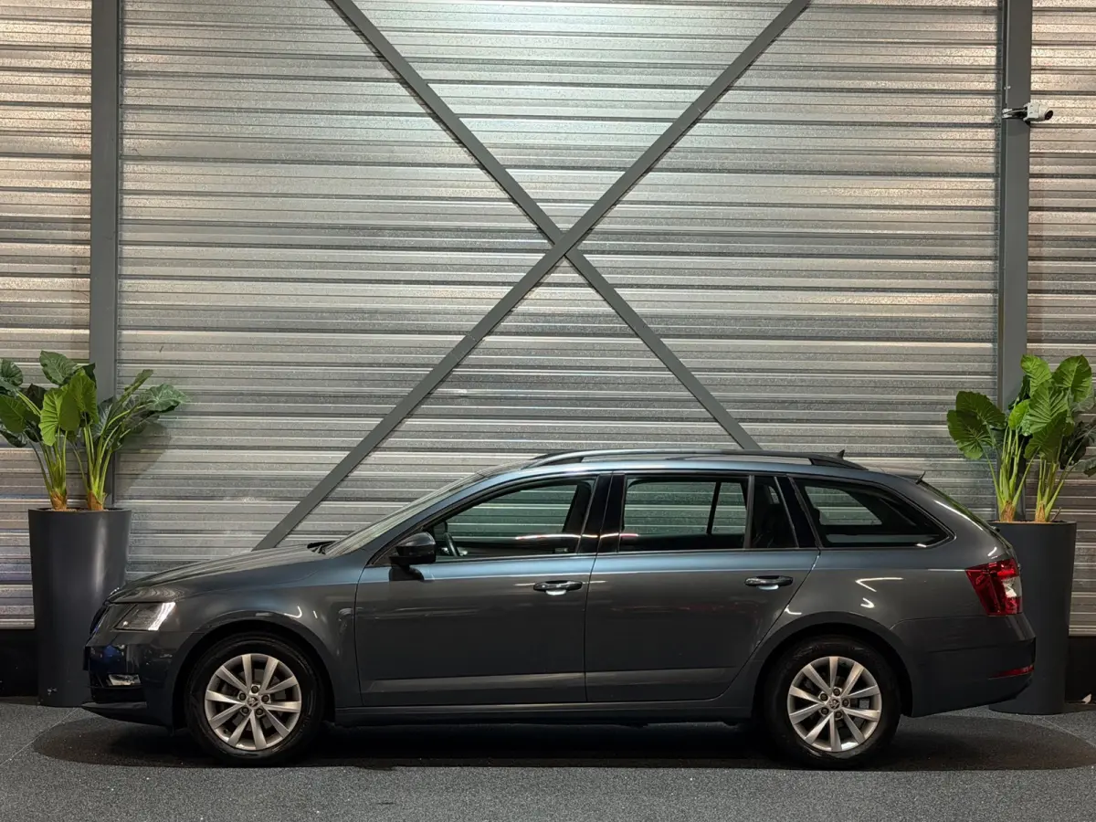 1.0 TSI Greentech Ambition Business AIRCO/NAVI/CRUISE/CARPLAY/CLIMATE/PDC/PARK-PILOT/GARANTIE