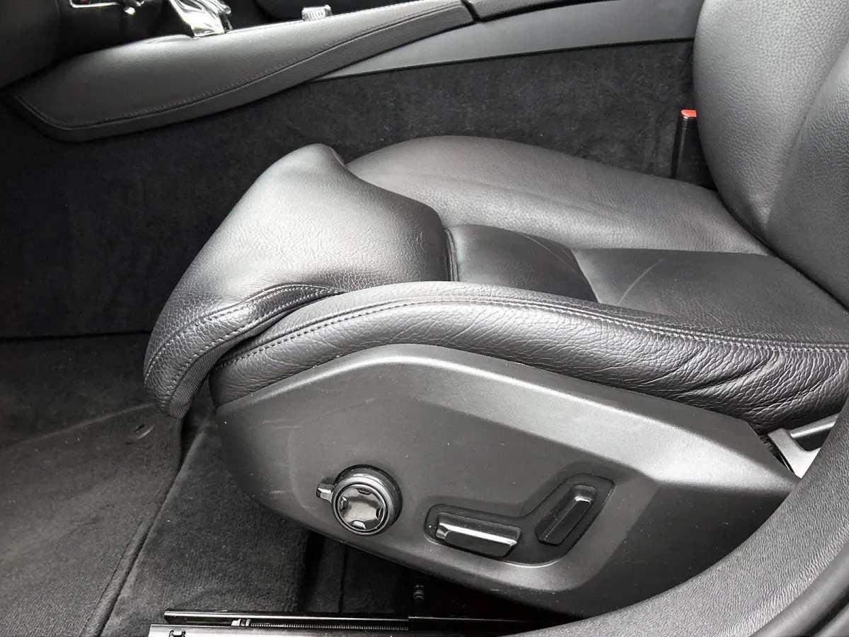 2.0 T6 Twin Engine AWD Inscription | Automaat | LMV | Leder | Cruise control | Climate control | Trekhaak | Apple CarPlay | Stoel verwarming | Memory seats | Harman Kardon | 360 Camera
