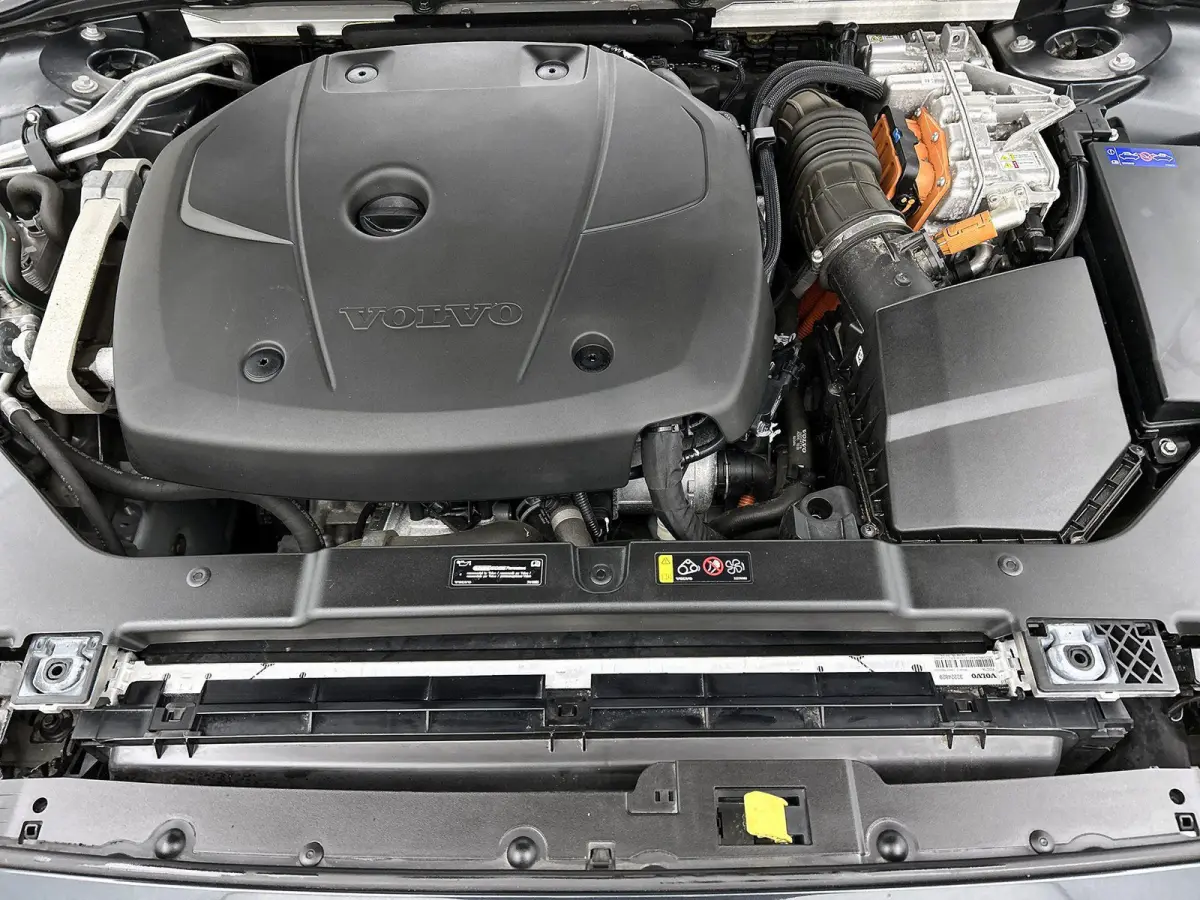 2.0 T6 Twin Engine AWD Inscription | Automaat | LMV | Leder | Cruise control | Climate control | Trekhaak | Apple CarPlay | Stoel verwarming | Memory seats | Harman Kardon | 360 Camera