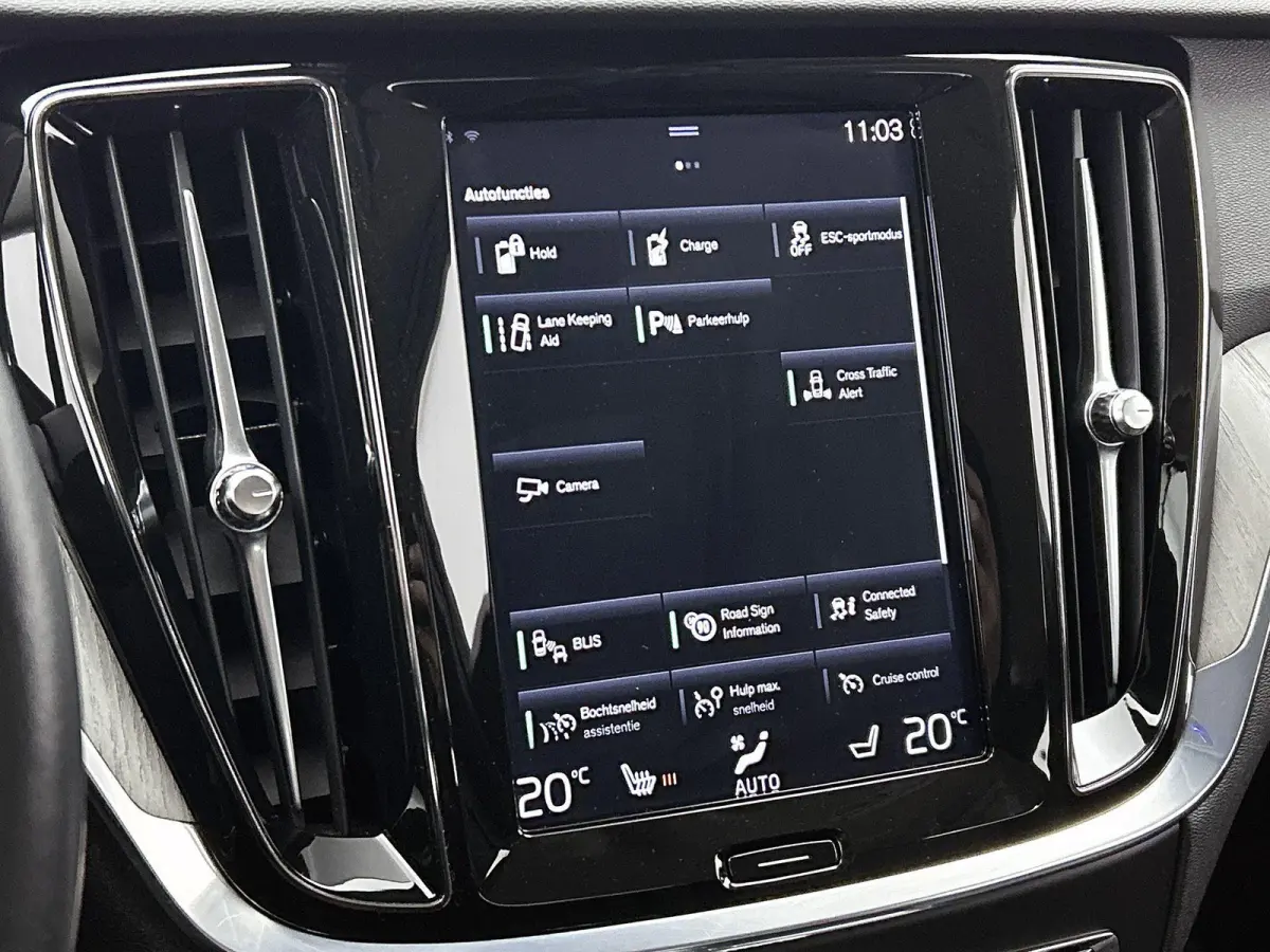 2.0 T6 Twin Engine AWD Inscription | Automaat | LMV | Leder | Cruise control | Climate control | Trekhaak | Apple CarPlay | Stoel verwarming | Memory seats | Harman Kardon | 360 Camera