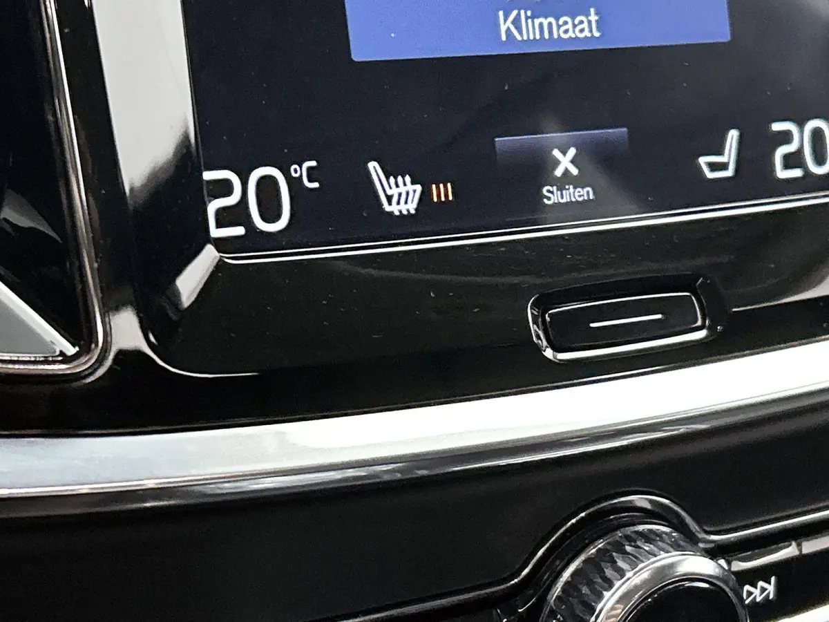 2.0 T6 Twin Engine AWD Inscription | Automaat | LMV | Leder | Cruise control | Climate control | Trekhaak | Apple CarPlay | Stoel verwarming | Memory seats | Harman Kardon | 360 Camera