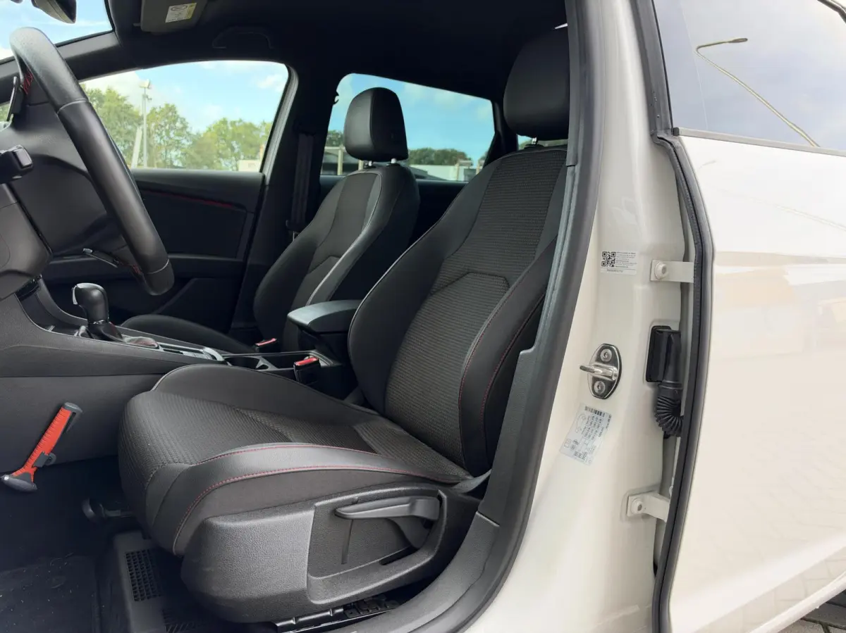 1.5 TSI FR | Carplay | Camera | Cruise | Navigatie | Beats | Stoelverwarming | Sensoren