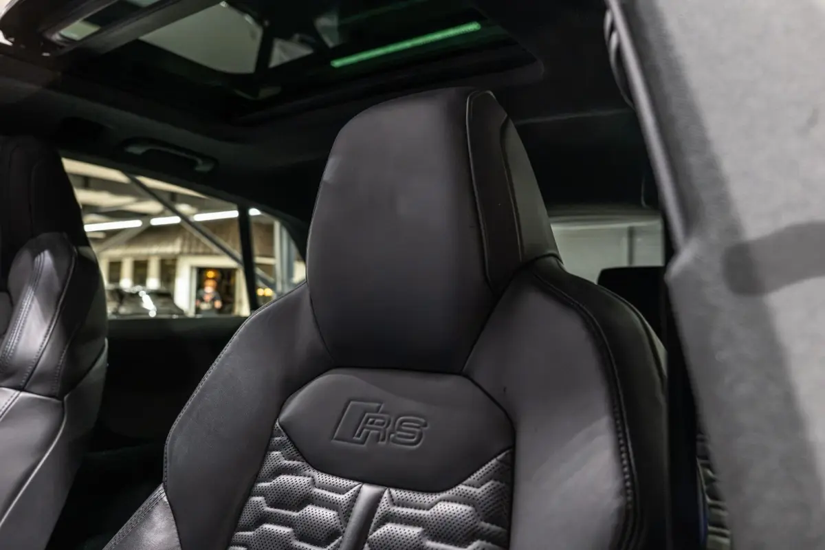 RS 4.0 TFSI quattro Kleppensysteem | Achterasbesturing |  Pano | Softclose l Glascoating