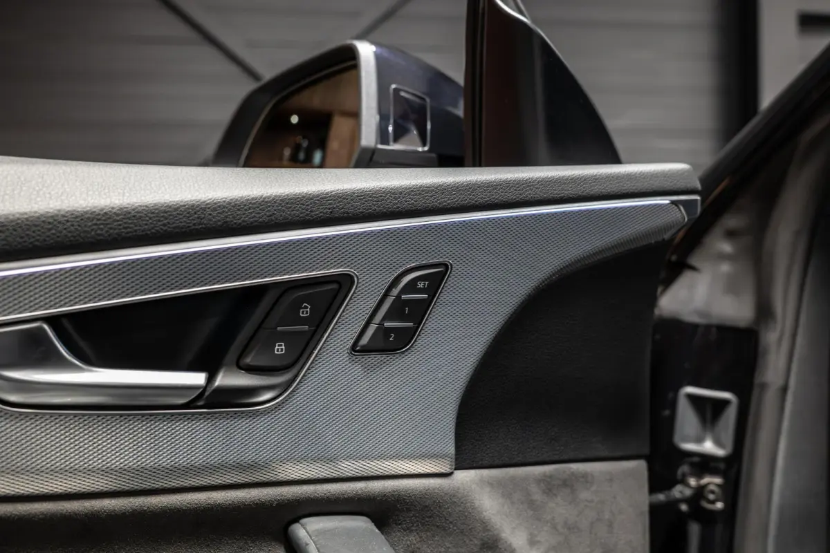 RS 4.0 TFSI quattro Kleppensysteem | Achterasbesturing |  Pano | Softclose l Glascoating
