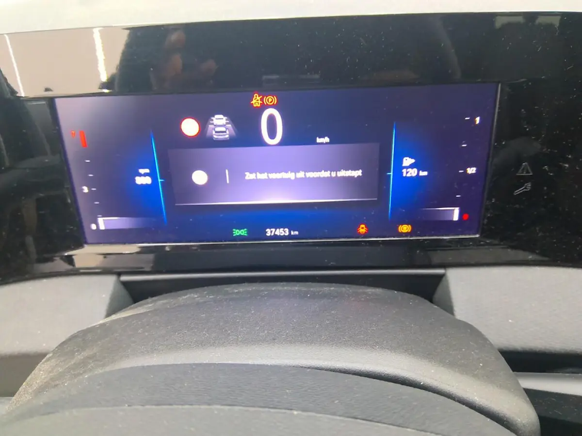 1.2 Turbo Business Edition+Led+Vitrual+Navigatie+Camera+Keyless+trekhaak+Apple-carplay+Sport-Stoelen =NL