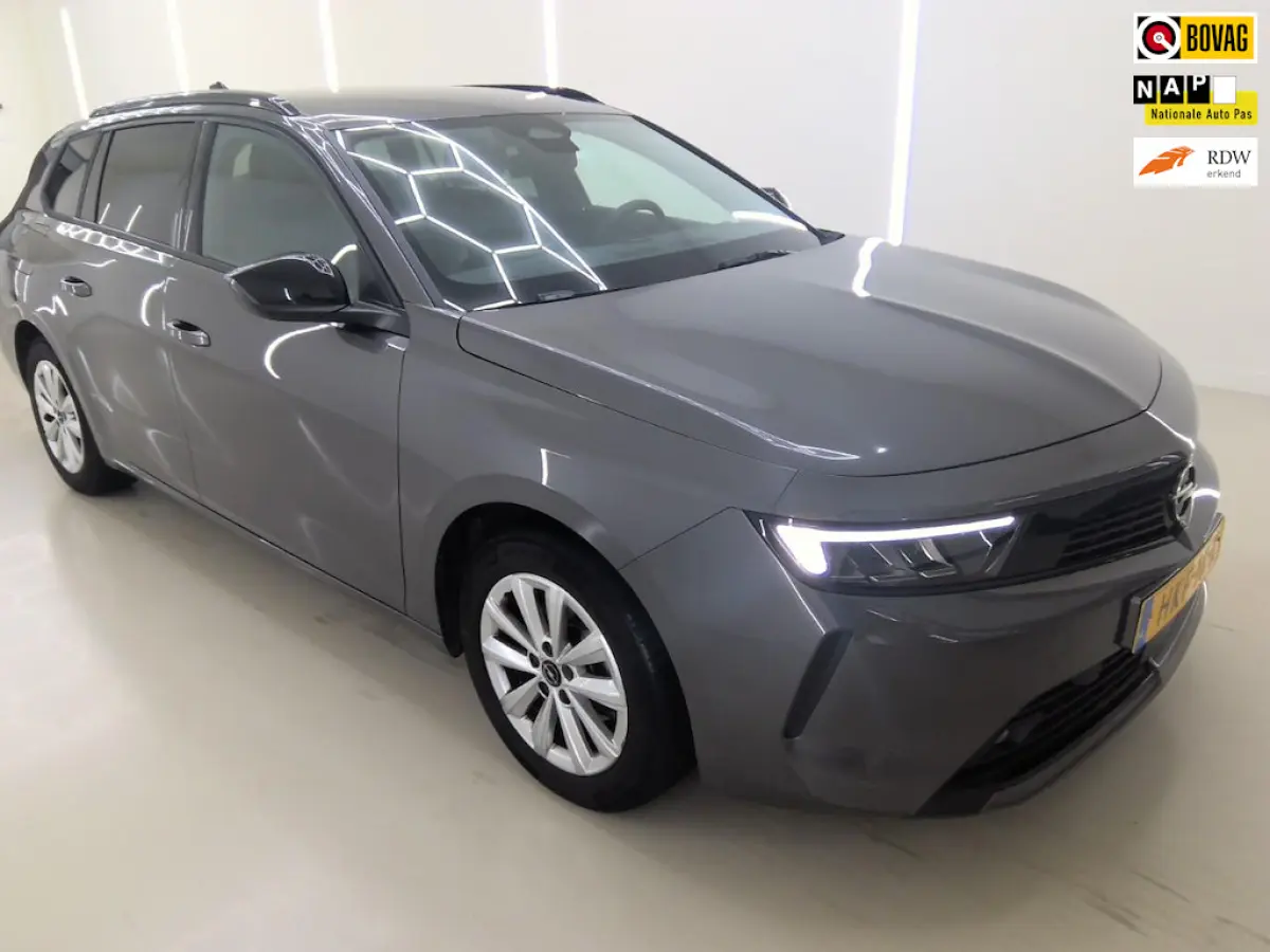 1.2 Turbo Business Edition+Led+Vitrual+Navigatie+Camera+Keyless+trekhaak+Apple-carplay+Sport-Stoelen =NL