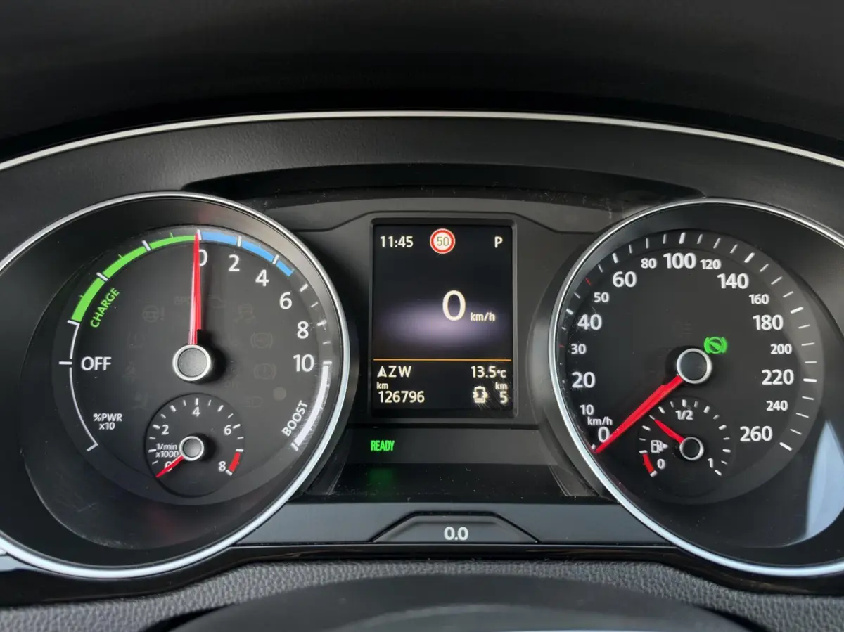 1.4 TSI GTE | Navigatie | Adaptive Cruise | LED | Stoelverwarming | Sensoren | Trekhaak