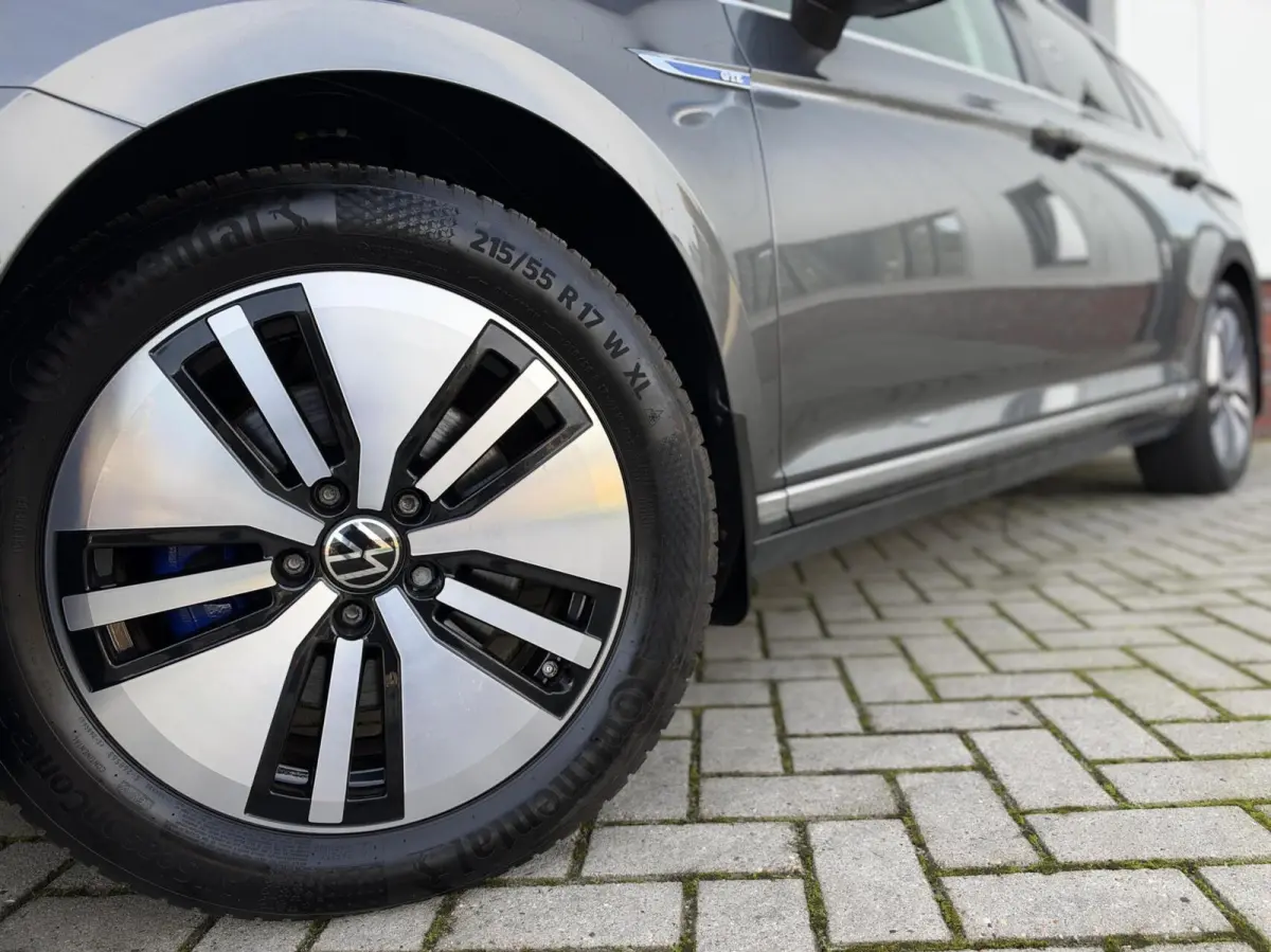 1.4 TSI GTE | Navigatie | Adaptive Cruise | LED | Stoelverwarming | Sensoren | Trekhaak