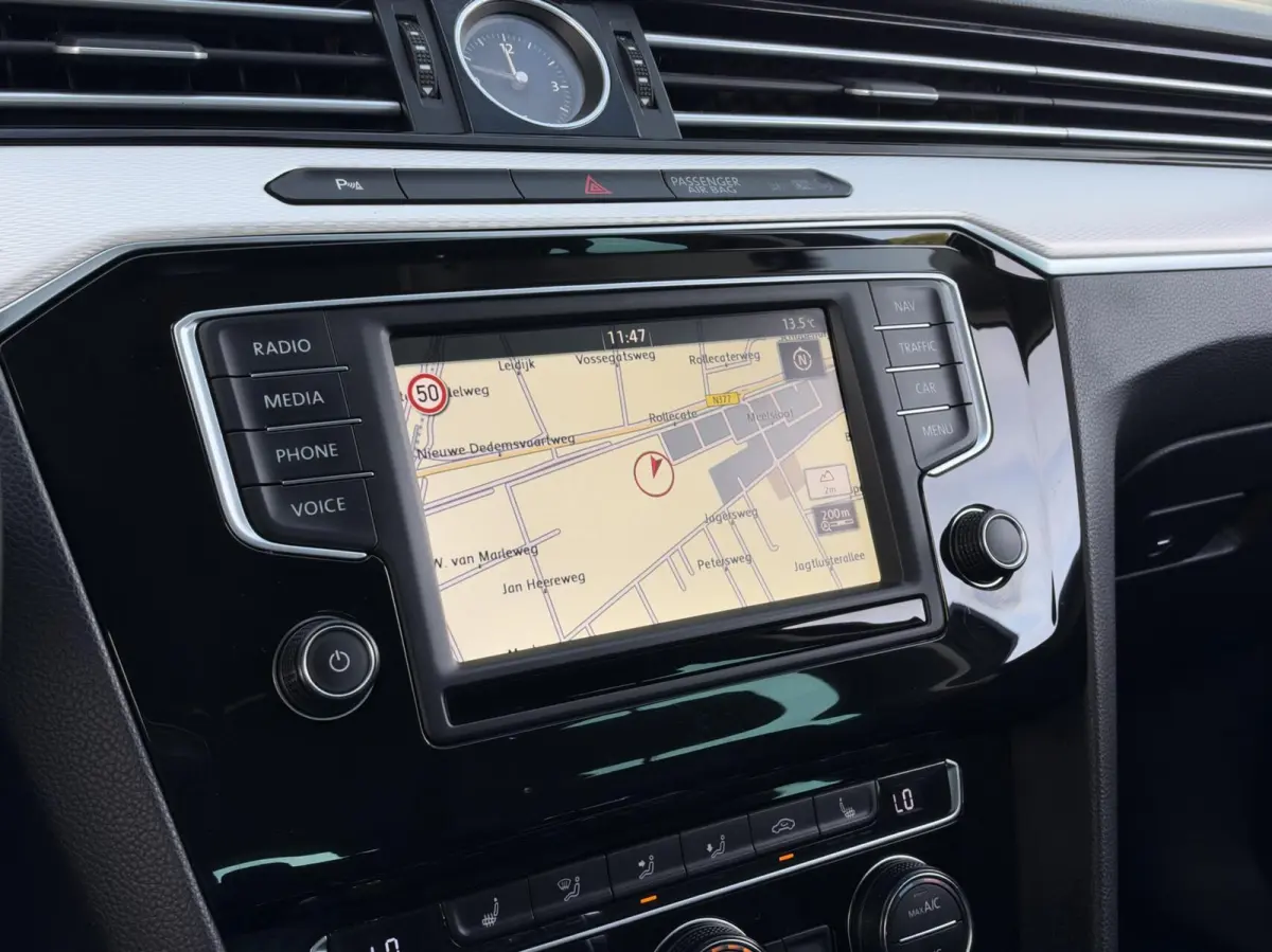 1.4 TSI GTE | Navigatie | Adaptive Cruise | LED | Stoelverwarming | Sensoren | Trekhaak