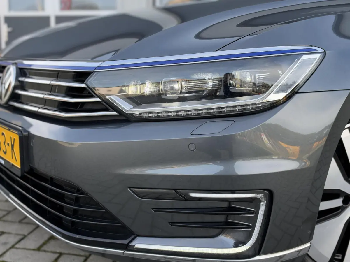 1.4 TSI GTE | Navigatie | Adaptive Cruise | LED | Stoelverwarming | Sensoren | Trekhaak
