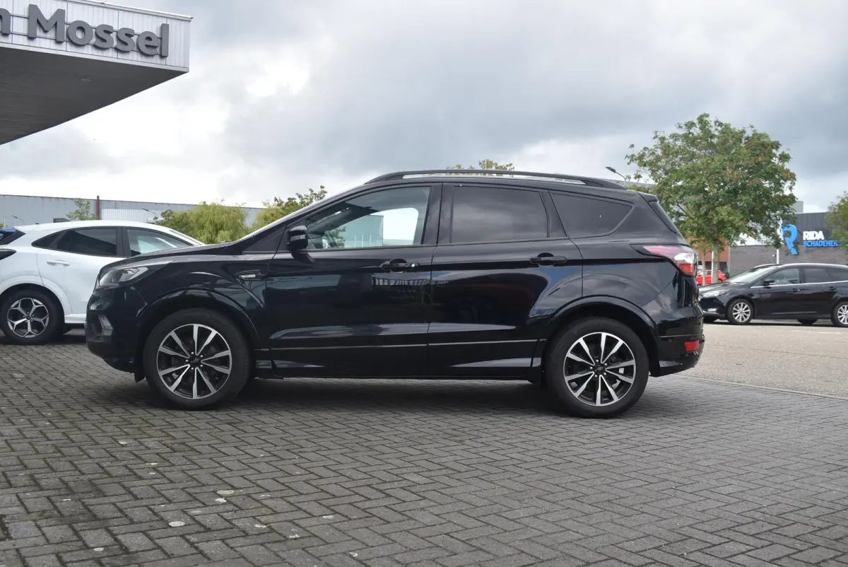 1.5 EcoBoost ST-Line | Climate Control | Cruise Control | Trekhaak | Parkeersensoren V + A | Navigatie | Voorruitverwarming | Elektrische Achterklep | Apple Carplay/ Android Auto |