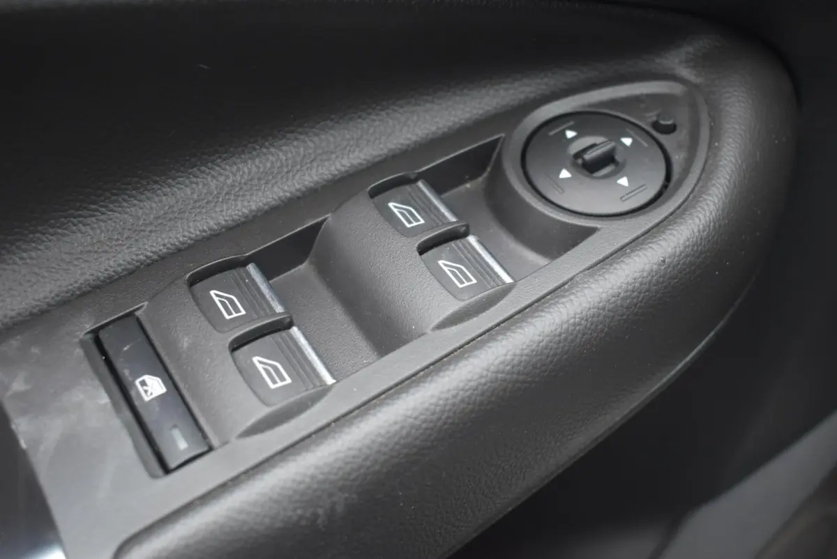 1.5 EcoBoost ST-Line | Climate Control | Cruise Control | Trekhaak | Parkeersensoren V + A | Navigatie | Voorruitverwarming | Elektrische Achterklep | Apple Carplay/ Android Auto |