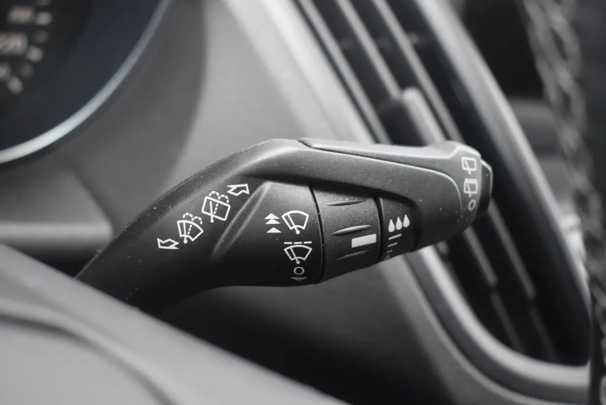 1.5 EcoBoost ST-Line | Climate Control | Cruise Control | Trekhaak | Parkeersensoren V + A | Navigatie | Voorruitverwarming | Elektrische Achterklep | Apple Carplay/ Android Auto |