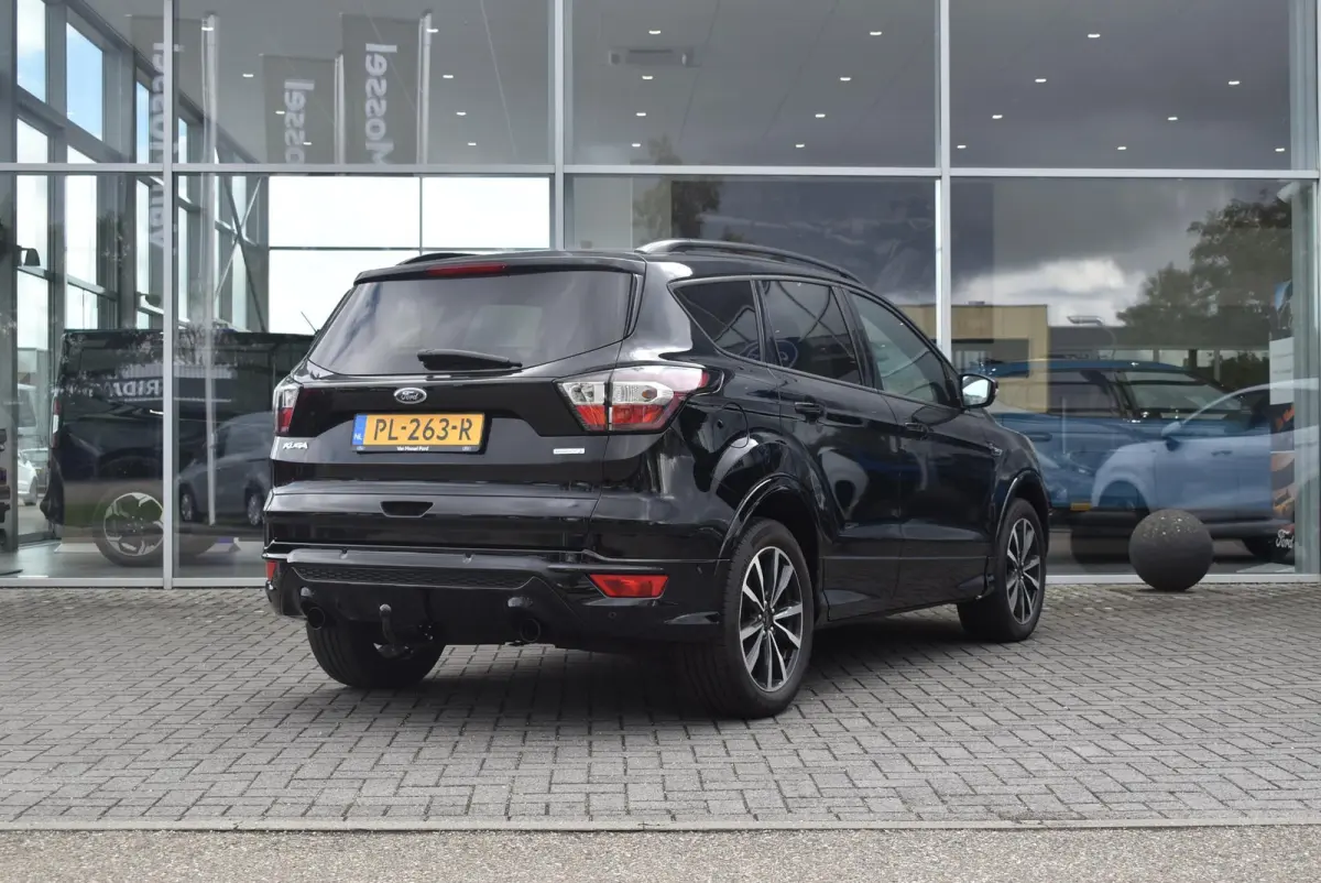 1.5 EcoBoost ST-Line | Climate Control | Cruise Control | Trekhaak | Parkeersensoren V + A | Navigatie | Voorruitverwarming | Elektrische Achterklep | Apple Carplay/ Android Auto |