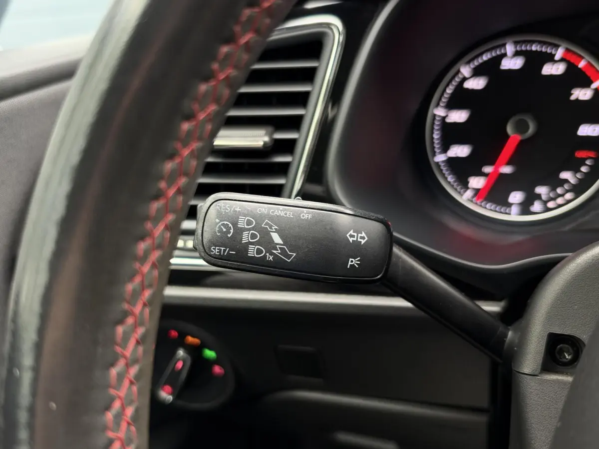 1.4 EcoTSI FR 150 PK | Panorama | LED | CarPlay | Navigatie | Cruise | Climate