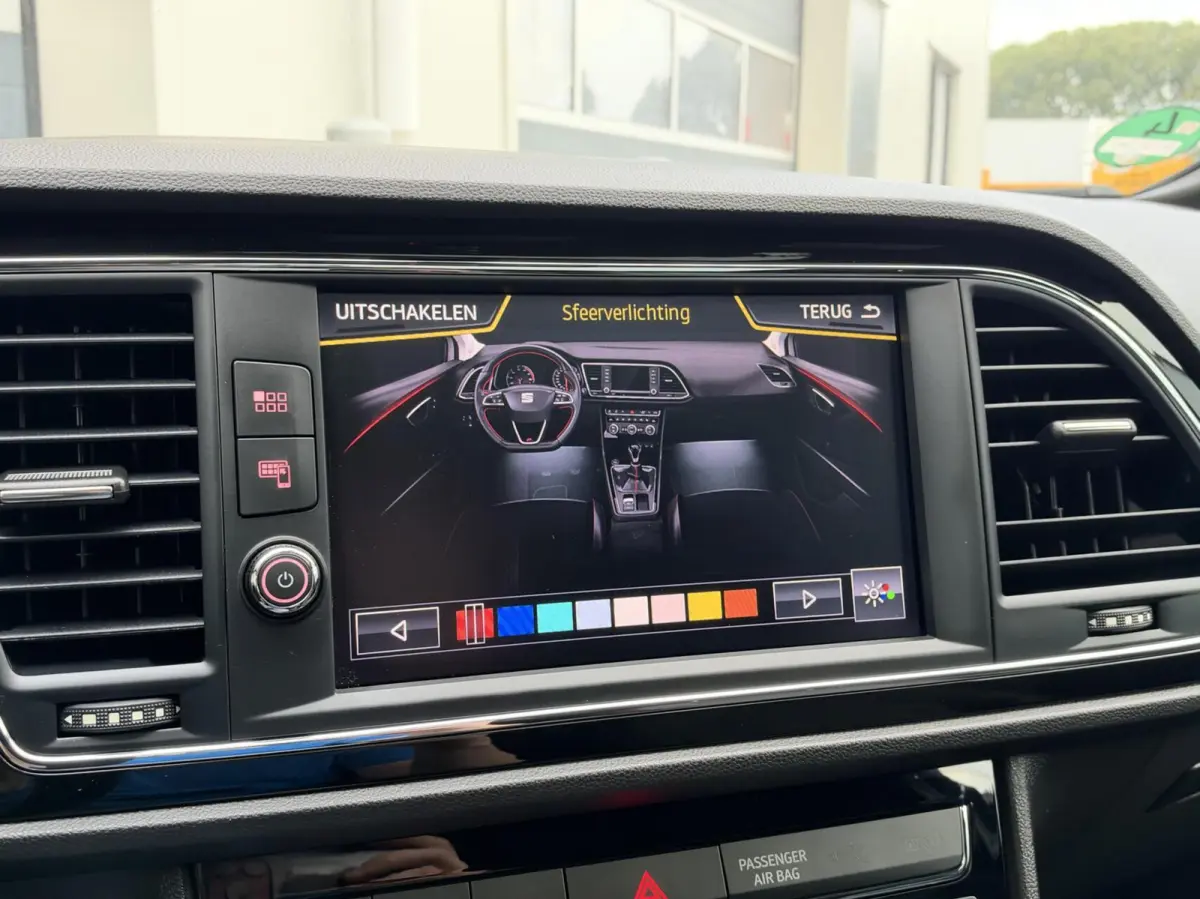 1.4 EcoTSI FR 150 PK | Panorama | LED | CarPlay | Navigatie | Cruise | Climate