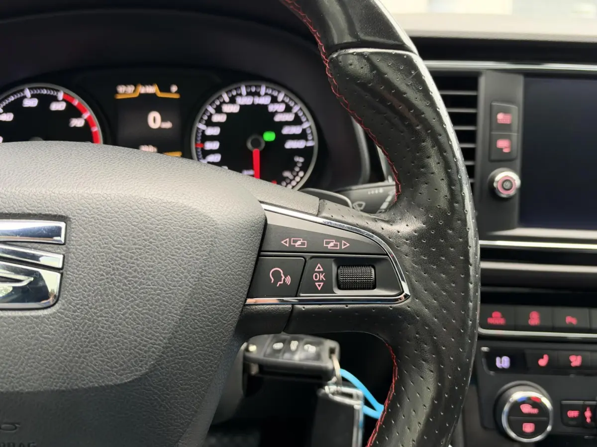 1.4 EcoTSI FR 150 PK | Panorama | LED | CarPlay | Navigatie | Cruise | Climate