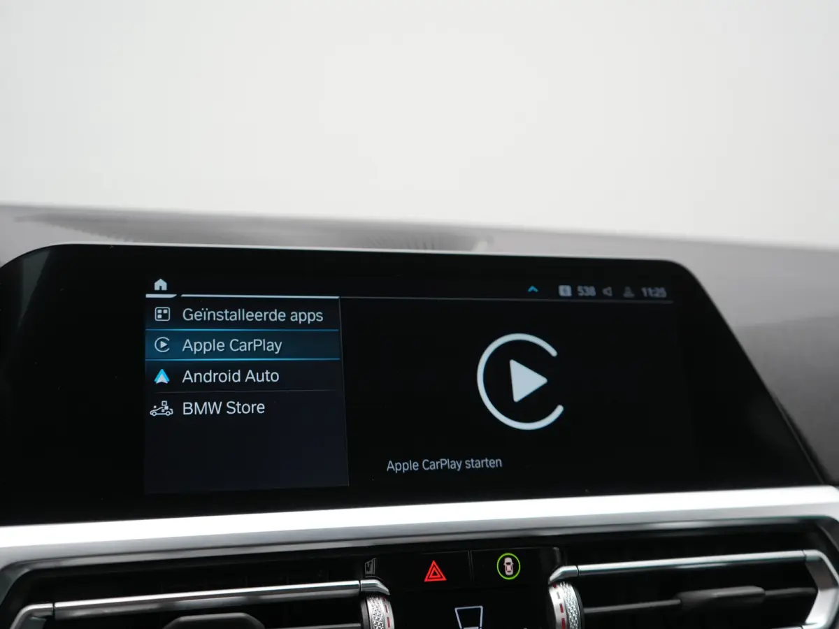 330e Sportline PHEV 293pk Dealer O.H. | SOH 86,2% | Trekhaak Af Fabriek | Head Up | Adaptive Cruise | Laser LED | 360 Camera | Lederen Sportstoelen Memory & Verwarmd | Stuur Verwarmd | Keyle