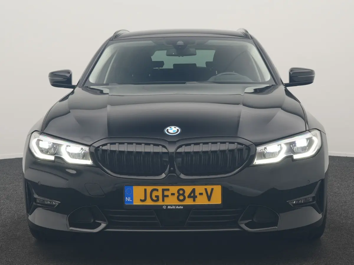 330e Sportline PHEV 293pk Dealer O.H. | SOH 86,2% | Trekhaak Af Fabriek | Head Up | Adaptive Cruise | Laser LED | 360 Camera | Lederen Sportstoelen Memory & Verwarmd | Stuur Verwarmd | Keyle