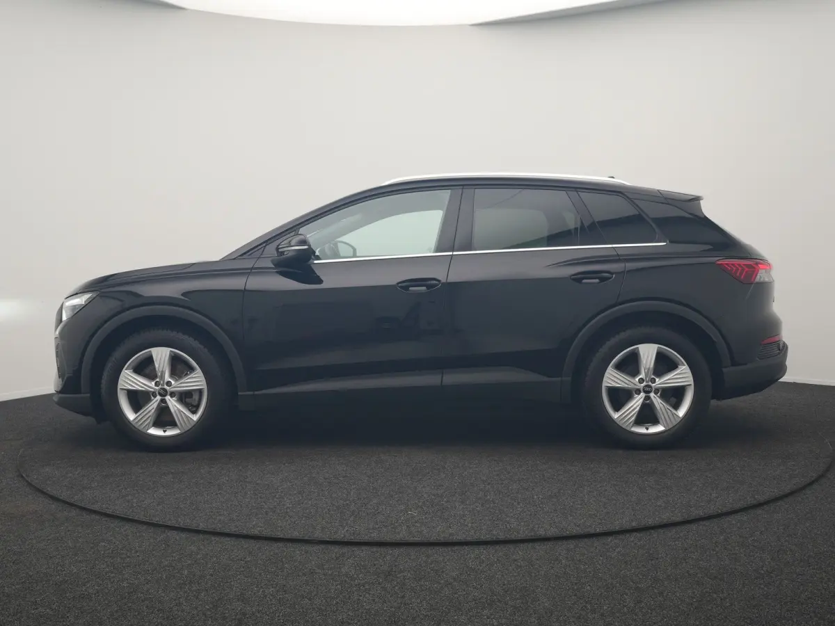 45 Quattro Advanced edition 77 kWh 265pk Dealer O.H. | SOH 97,9% | Trekhaak Af Fabriek | Adaptive Cruise | Camera | Sportstoelen & Stuur Verwarmd | Keyless | Navigatie | DAB | Virtual | Lane