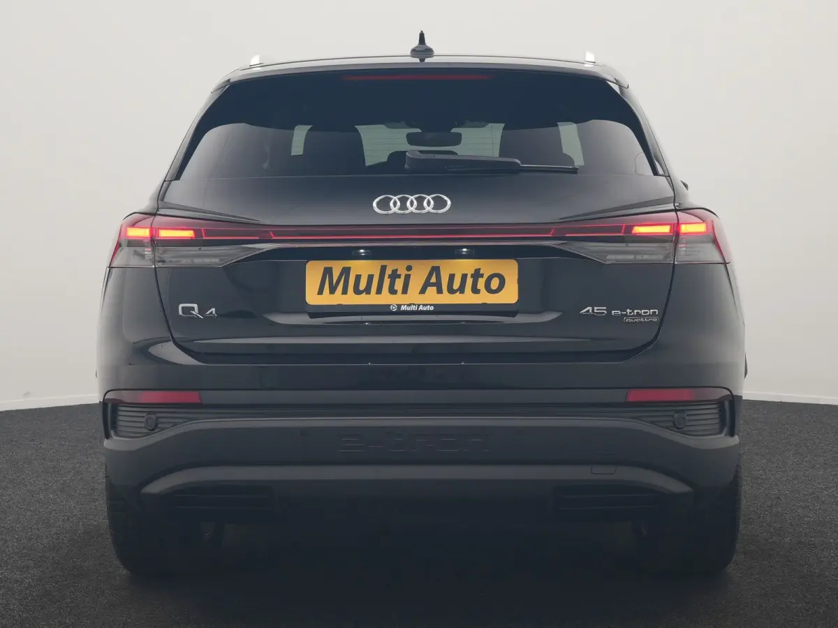 45 Quattro Advanced edition 77 kWh 265pk Dealer O.H. | SOH 97,9% | Trekhaak Af Fabriek | Adaptive Cruise | Camera | Sportstoelen & Stuur Verwarmd | Keyless | Navigatie | DAB | Virtual | Lane