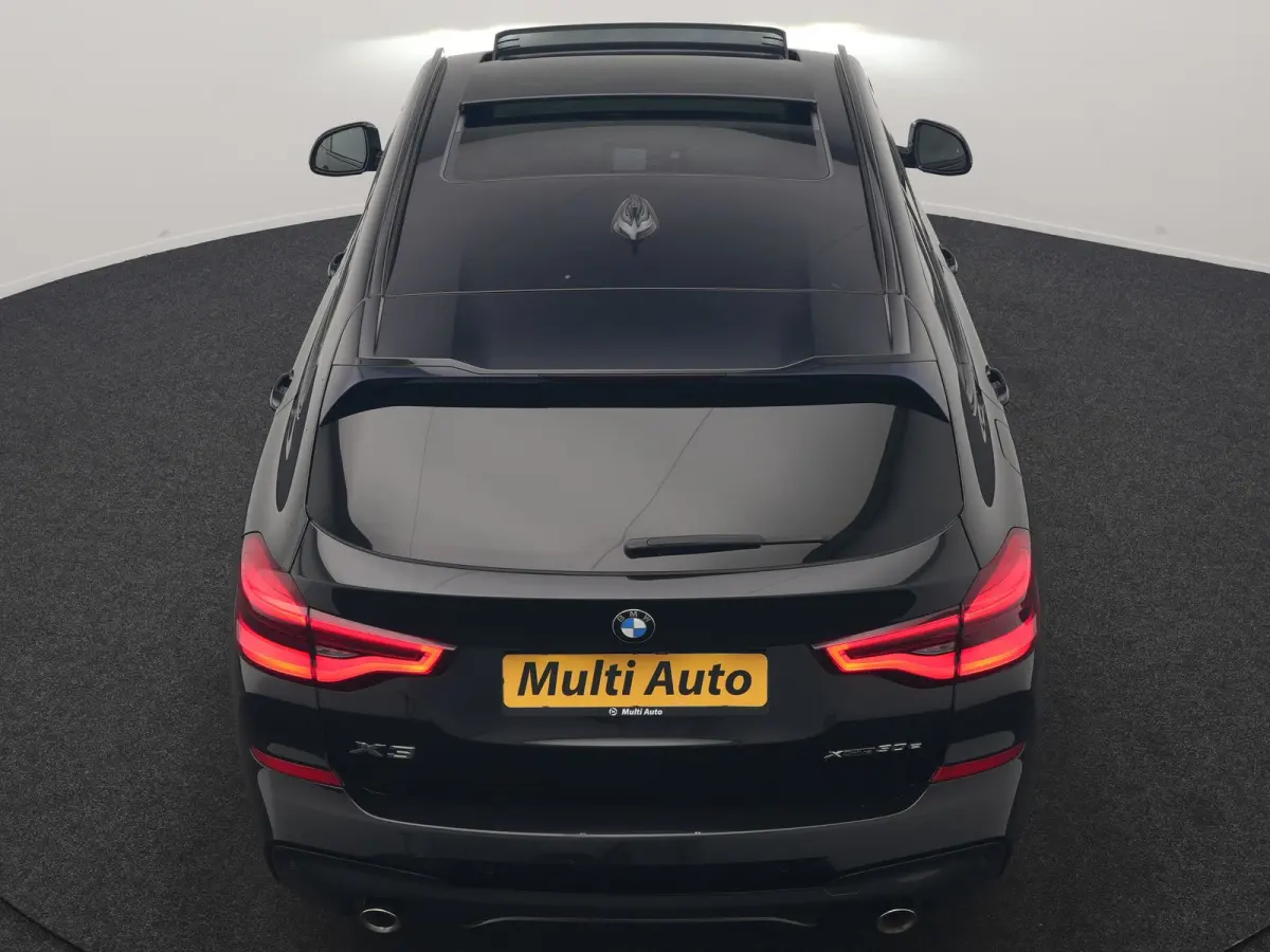 xDrive30e M Sport PHEV 293pk Dealer O.H. | Trekhaak Af Fabriek | Panodak | Adaptive Cruise | 360 Camera | Harman / Kardon | Lederen Sportstoelen Memory & Verwarmd | BLIS | Keyless | Sfeerver
