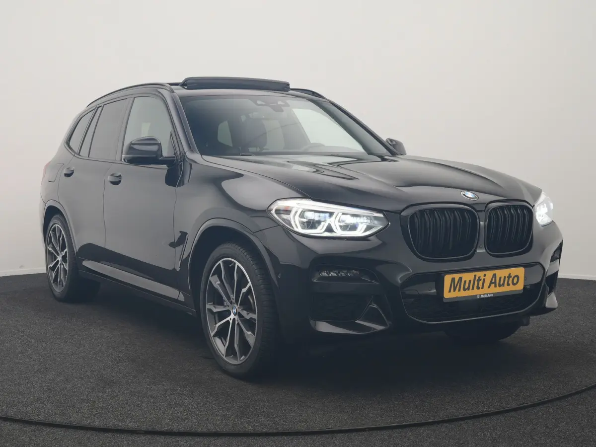 xDrive30e M Sport PHEV 293pk Dealer O.H. | Trekhaak Af Fabriek | Panodak | Adaptive Cruise | 360 Camera | Harman / Kardon | Lederen Sportstoelen Memory & Verwarmd | BLIS | Keyless | Sfeerver