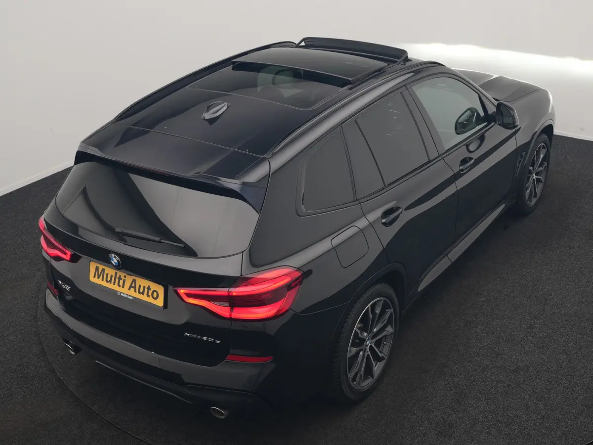 xDrive30e M Sport PHEV 293pk Dealer O.H. | Trekhaak Af Fabriek | Panodak | Adaptive Cruise | 360 Camera | Harman / Kardon | Lederen Sportstoelen Memory & Verwarmd | BLIS | Keyless | Sfeerver