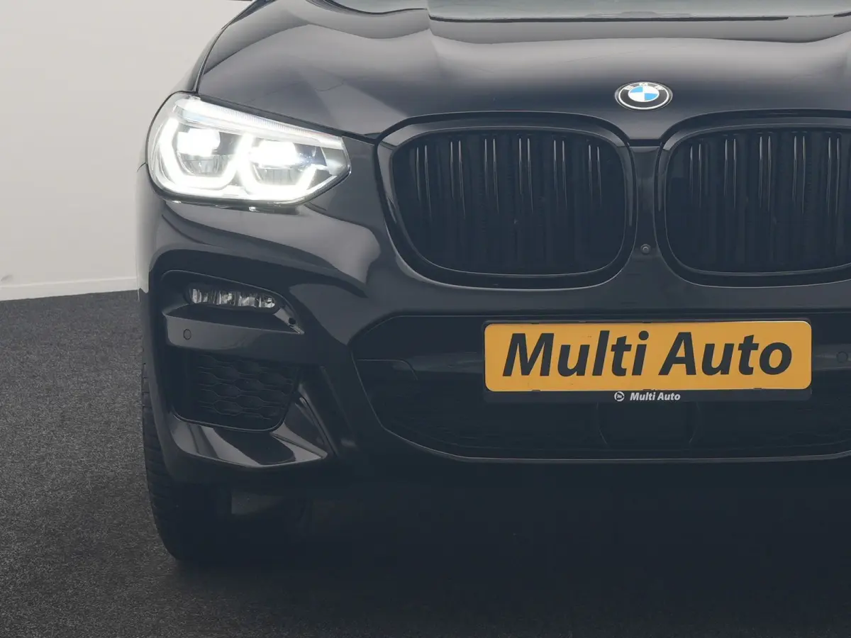 xDrive30e M Sport PHEV 293pk Dealer O.H. | Trekhaak Af Fabriek | Panodak | Adaptive Cruise | 360 Camera | Harman / Kardon | Lederen Sportstoelen Memory & Verwarmd | BLIS | Keyless | Sfeerver