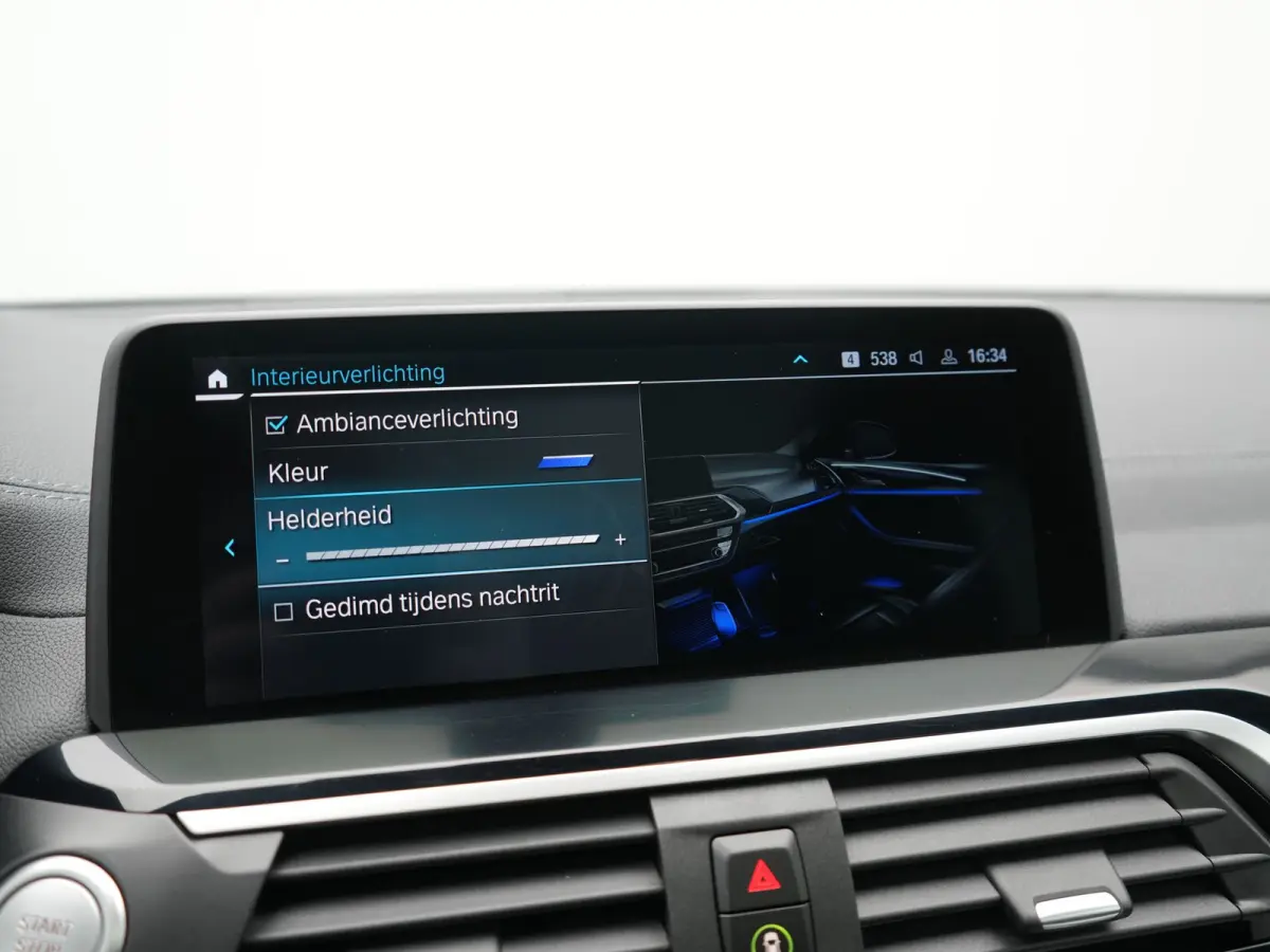 xDrive30e M Sport PHEV 293pk Dealer O.H. | Trekhaak Af Fabriek | Panodak | Adaptive Cruise | 360 Camera | Harman / Kardon | Lederen Sportstoelen Memory & Verwarmd | BLIS | Keyless | Sfeerver