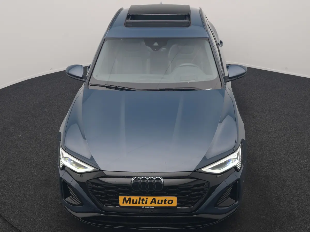 50 quattro S Line 95 kWh 340pk Dealer O.H. | Panodak | Luchtvering | 360 Camera | Matrix LED | Alcantara Sportstoelen Verwarmd | Keyless | Sfeerverlichting | Apple Carplay | Navigatie | DAB 