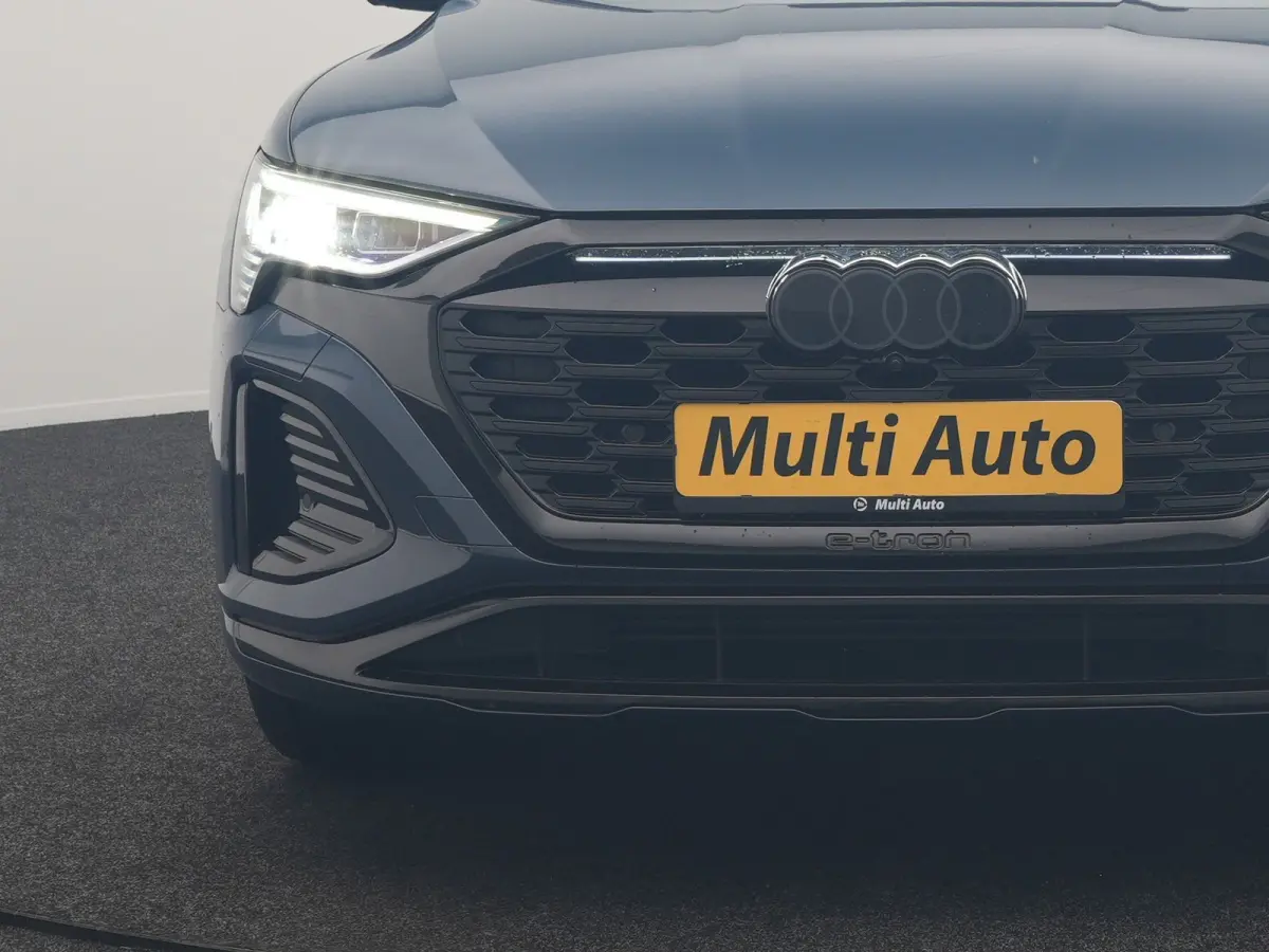 50 quattro S Line 95 kWh 340pk Dealer O.H. | Panodak | Luchtvering | 360 Camera | Matrix LED | Alcantara Sportstoelen Verwarmd | Keyless | Sfeerverlichting | Apple Carplay | Navigatie | DAB 