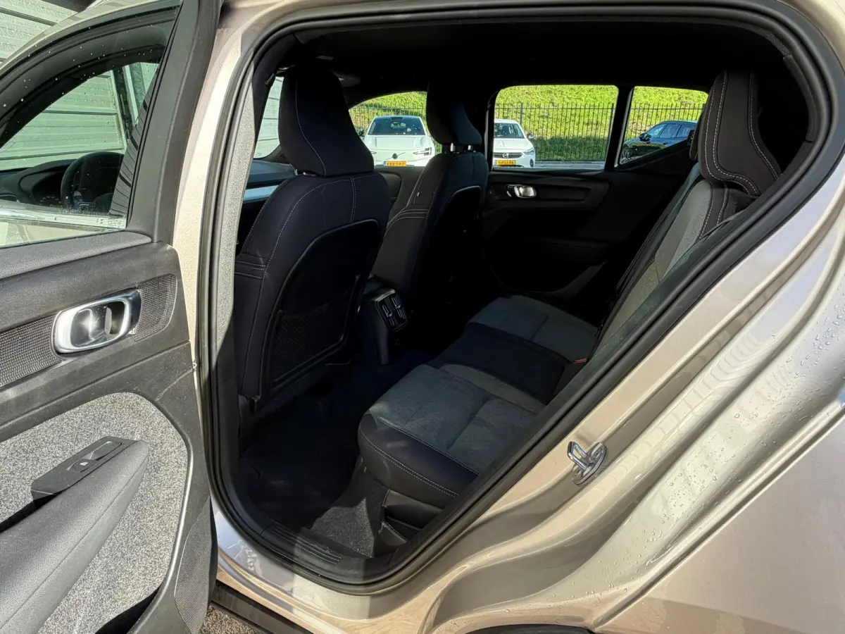 T5 262PK Core Bright | Park Assist Pack | Elektr. achterklep | Keyless entry