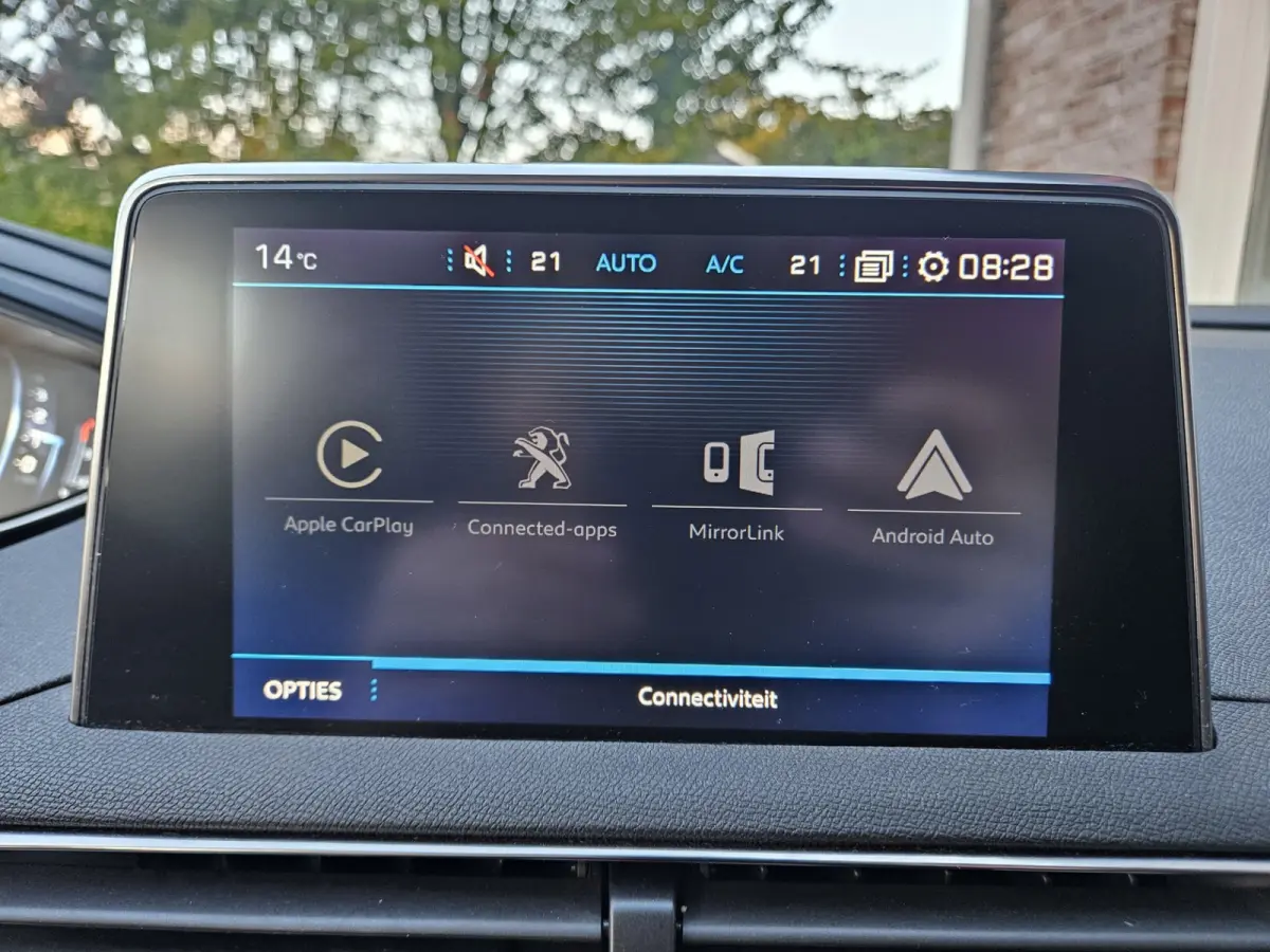1.2 PureTech Crossway 7-Zitplaatsen! Camera! Carplay! Airco! Navigatie! Cruise Control! Nette Auto!