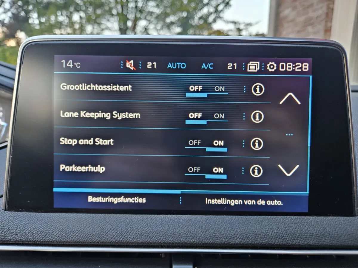1.2 PureTech Crossway 7-Zitplaatsen! Camera! Carplay! Airco! Navigatie! Cruise Control! Nette Auto!