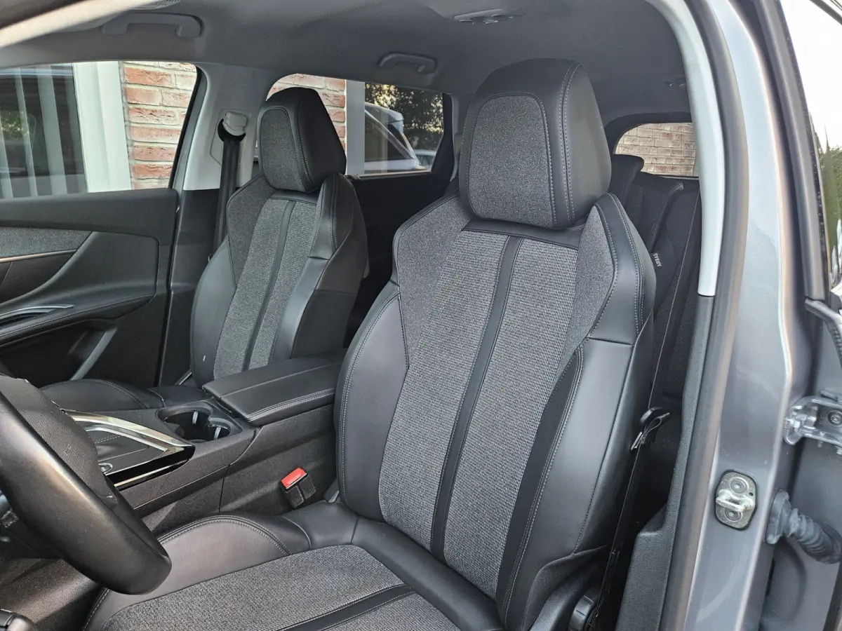 1.2 PureTech Crossway 7-Zitplaatsen! Camera! Carplay! Airco! Navigatie! Cruise Control! Nette Auto!